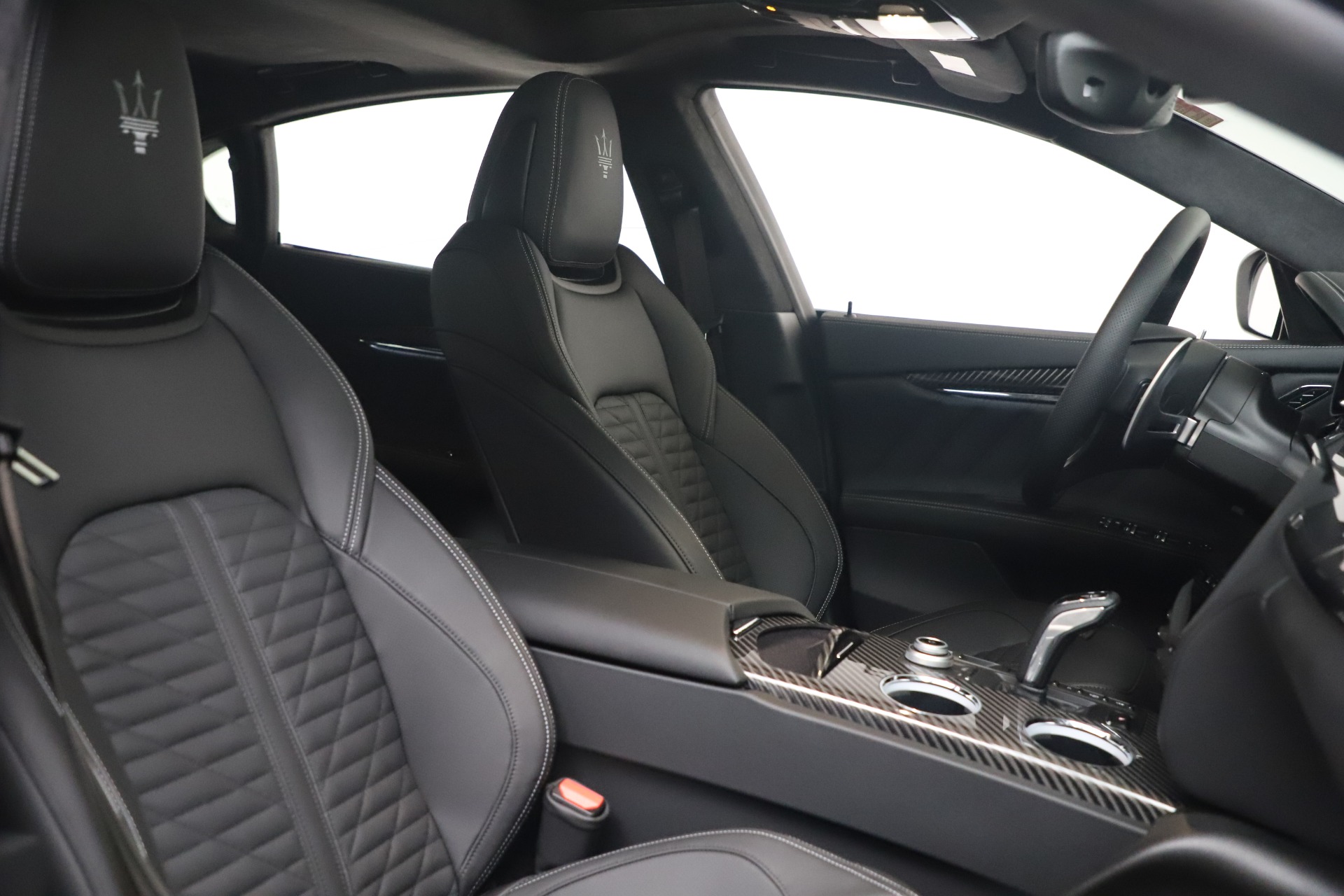 New-2022-Maserati-Quattroporte-Modena-Q4