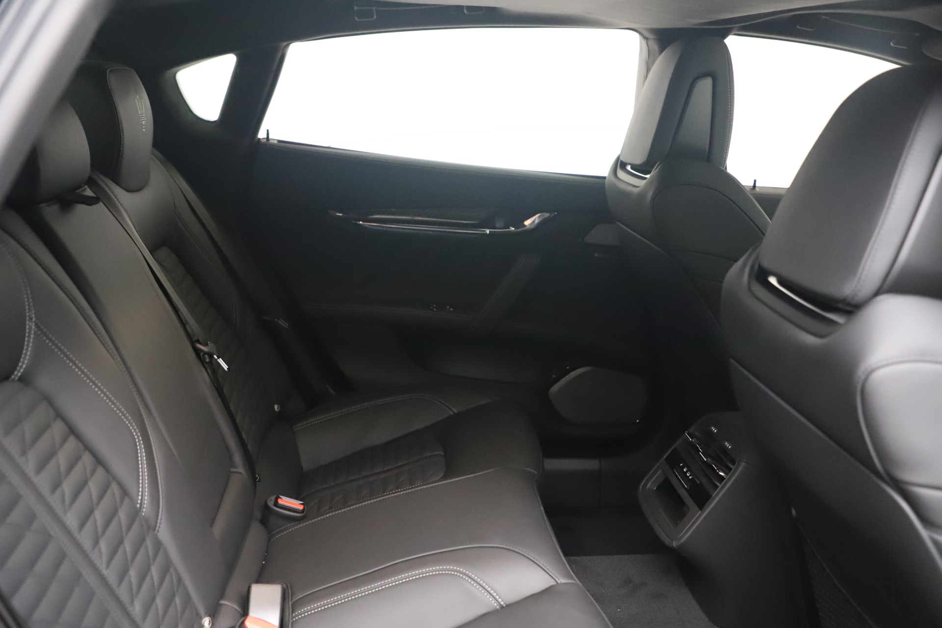 New-2022-Maserati-Quattroporte-Modena-Q4