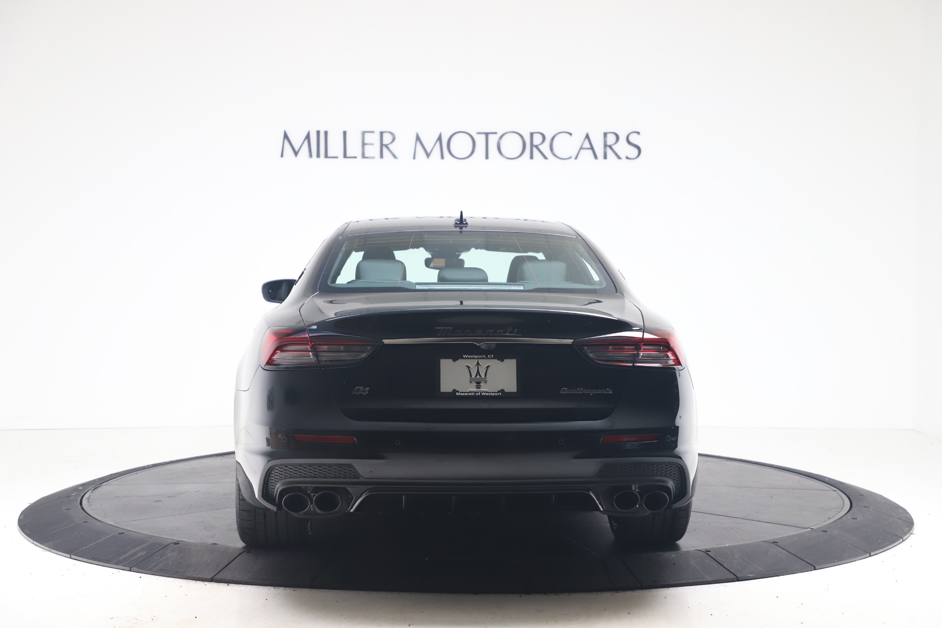 New-2022-Maserati-Quattroporte-Modena-Q4