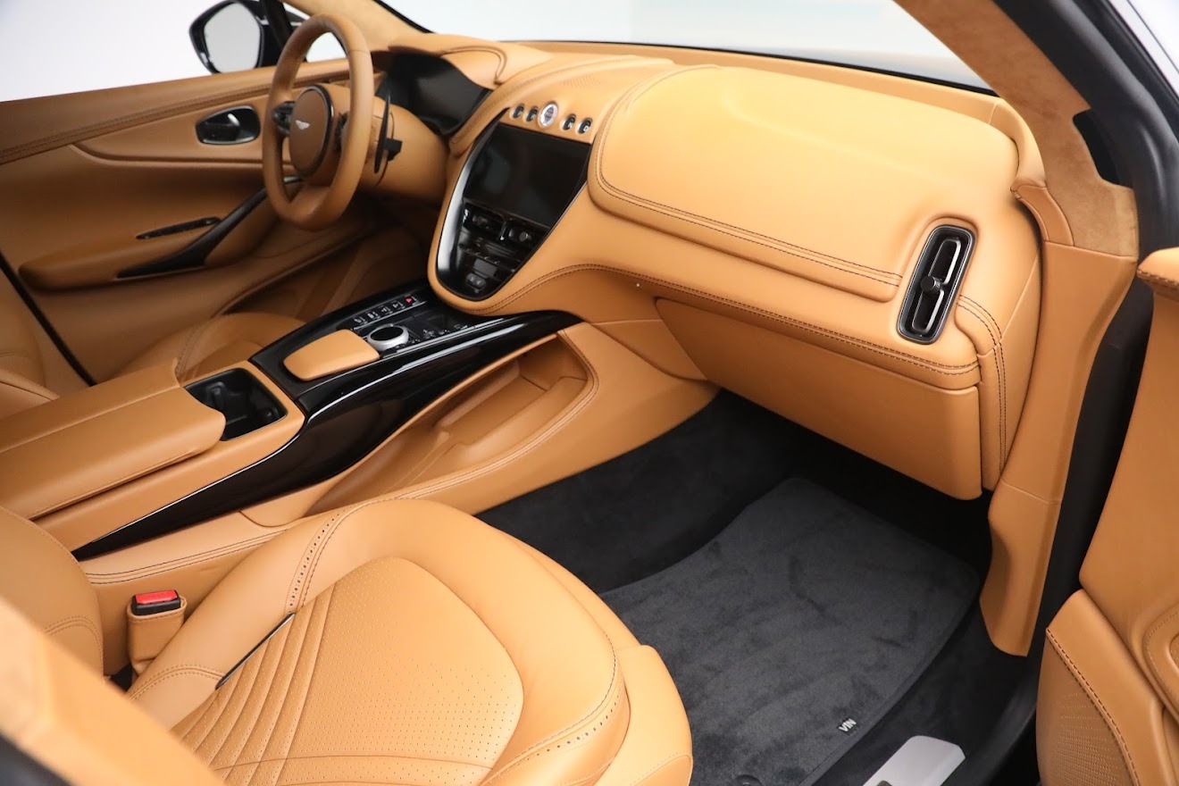 Used-2021-Aston-Martin-DBX