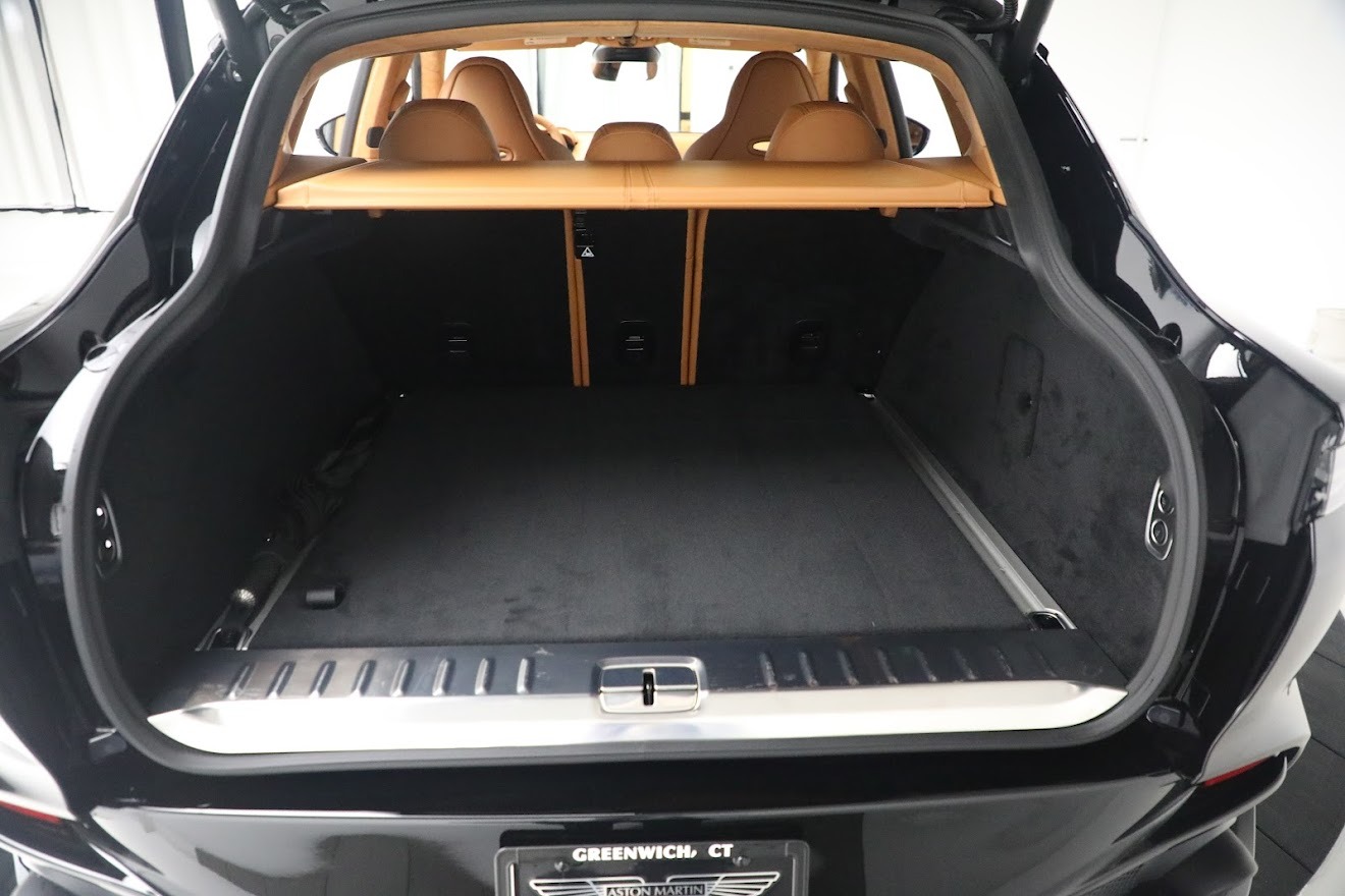Used-2021-Aston-Martin-DBX