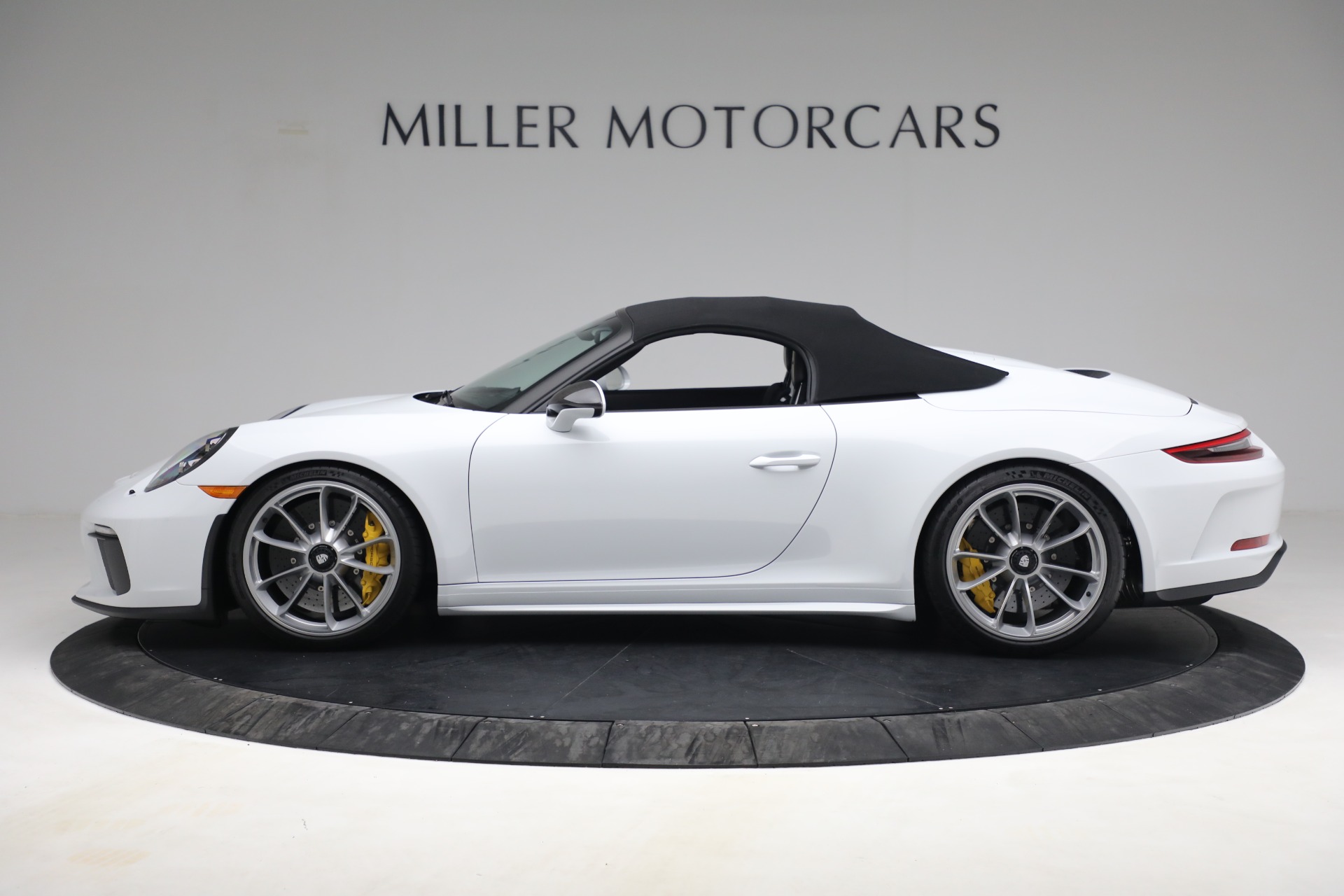 Used-2019-Porsche-911-Speedster