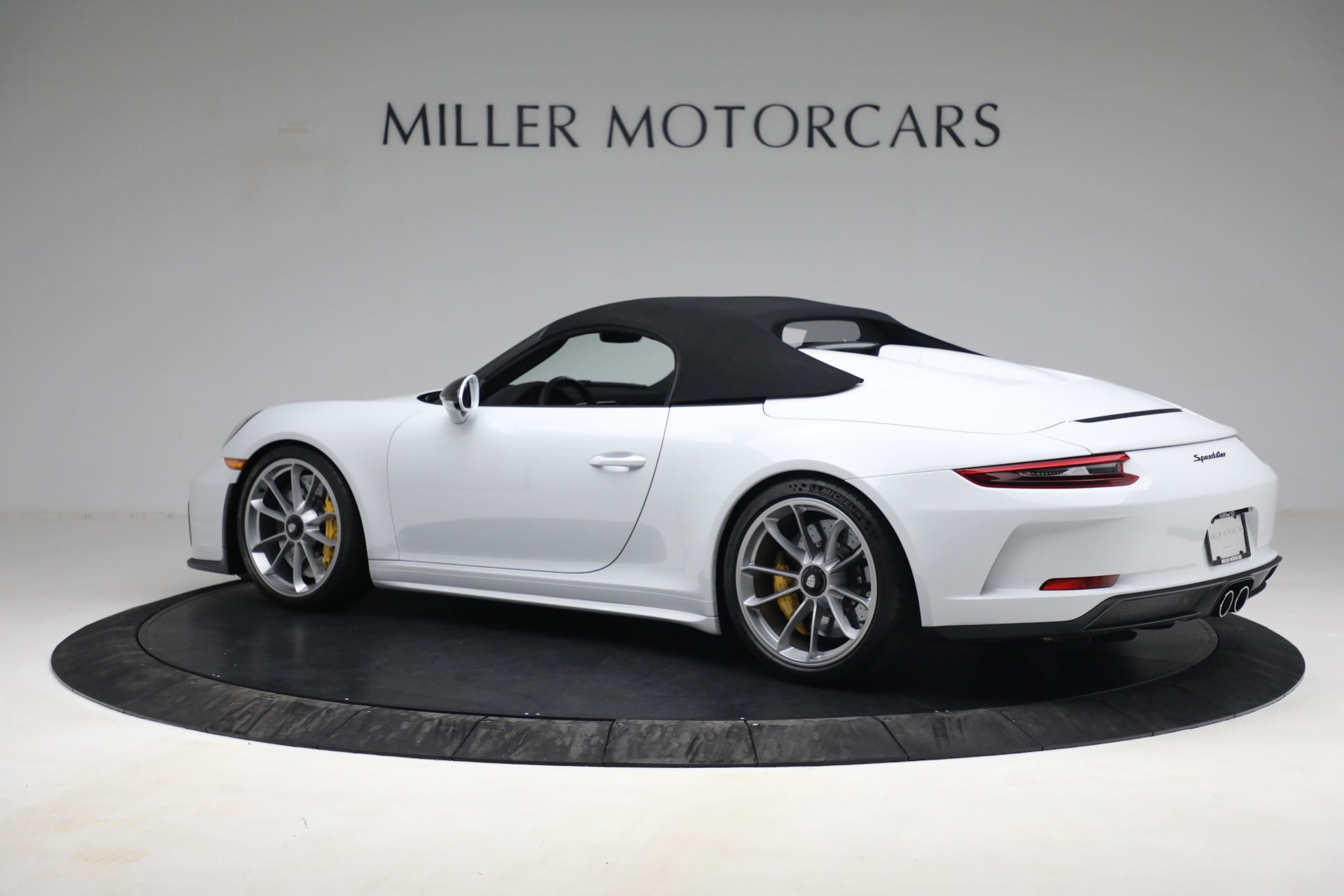Used-2019-Porsche-911-Speedster