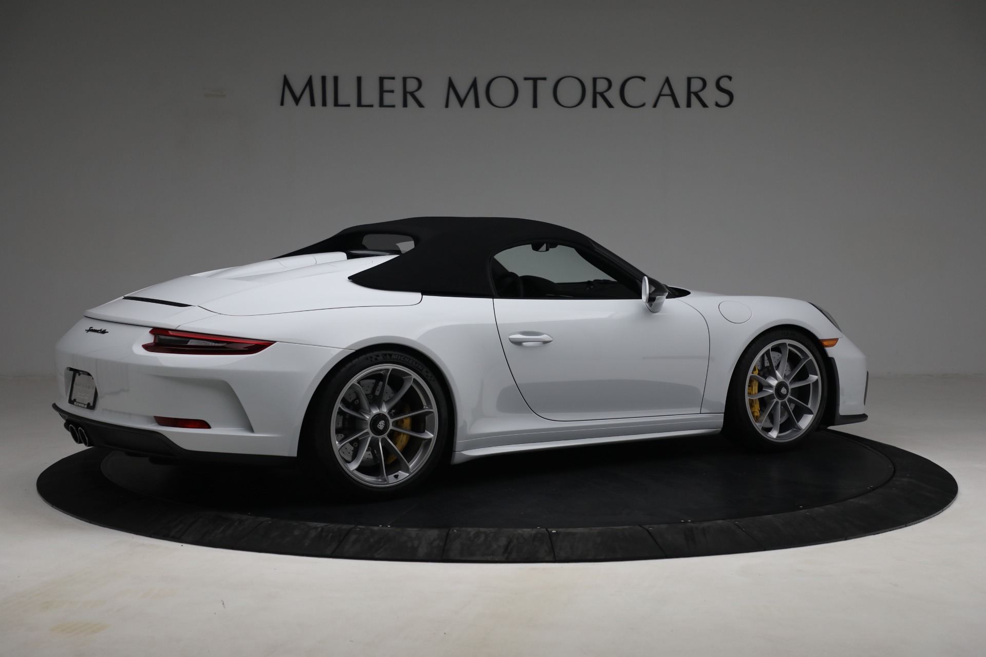Used-2019-Porsche-911-Speedster