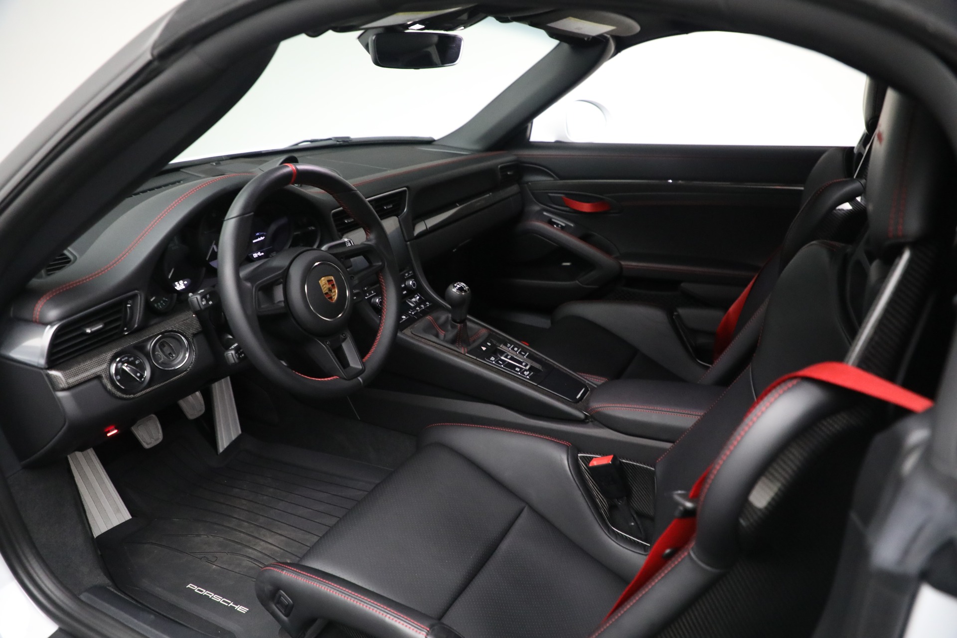 Used-2019-Porsche-911-Speedster