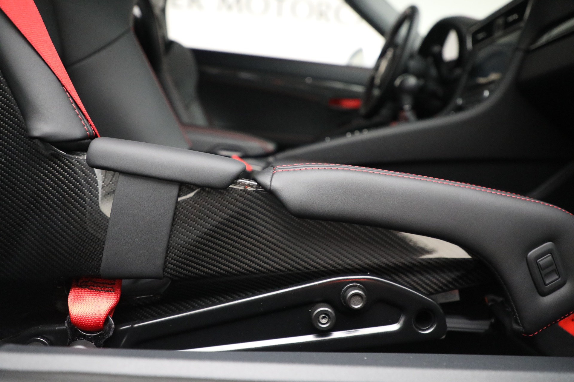 Used-2019-Porsche-911-Speedster