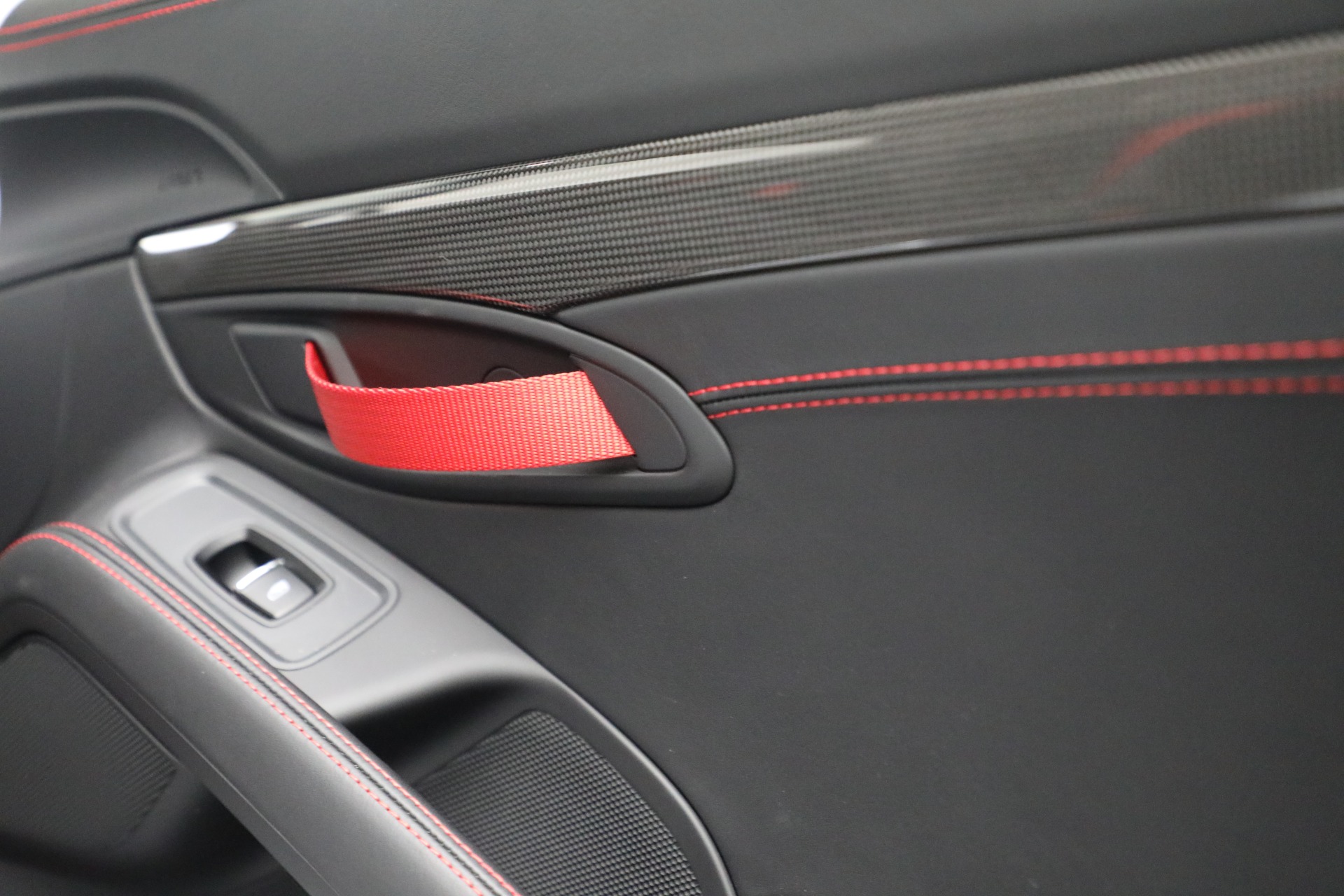 Used-2019-Porsche-911-Speedster