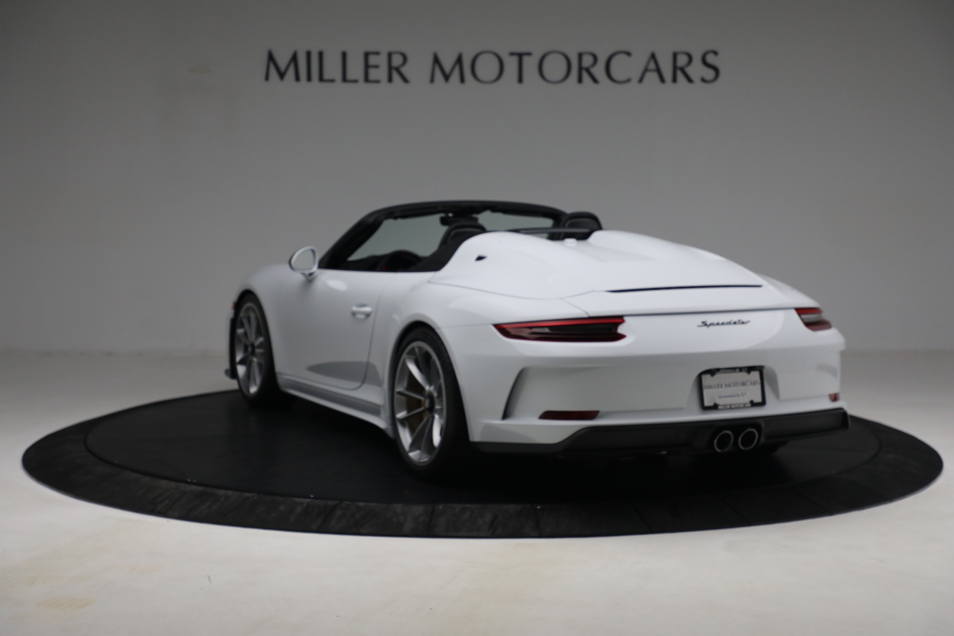 Used-2019-Porsche-911-Speedster