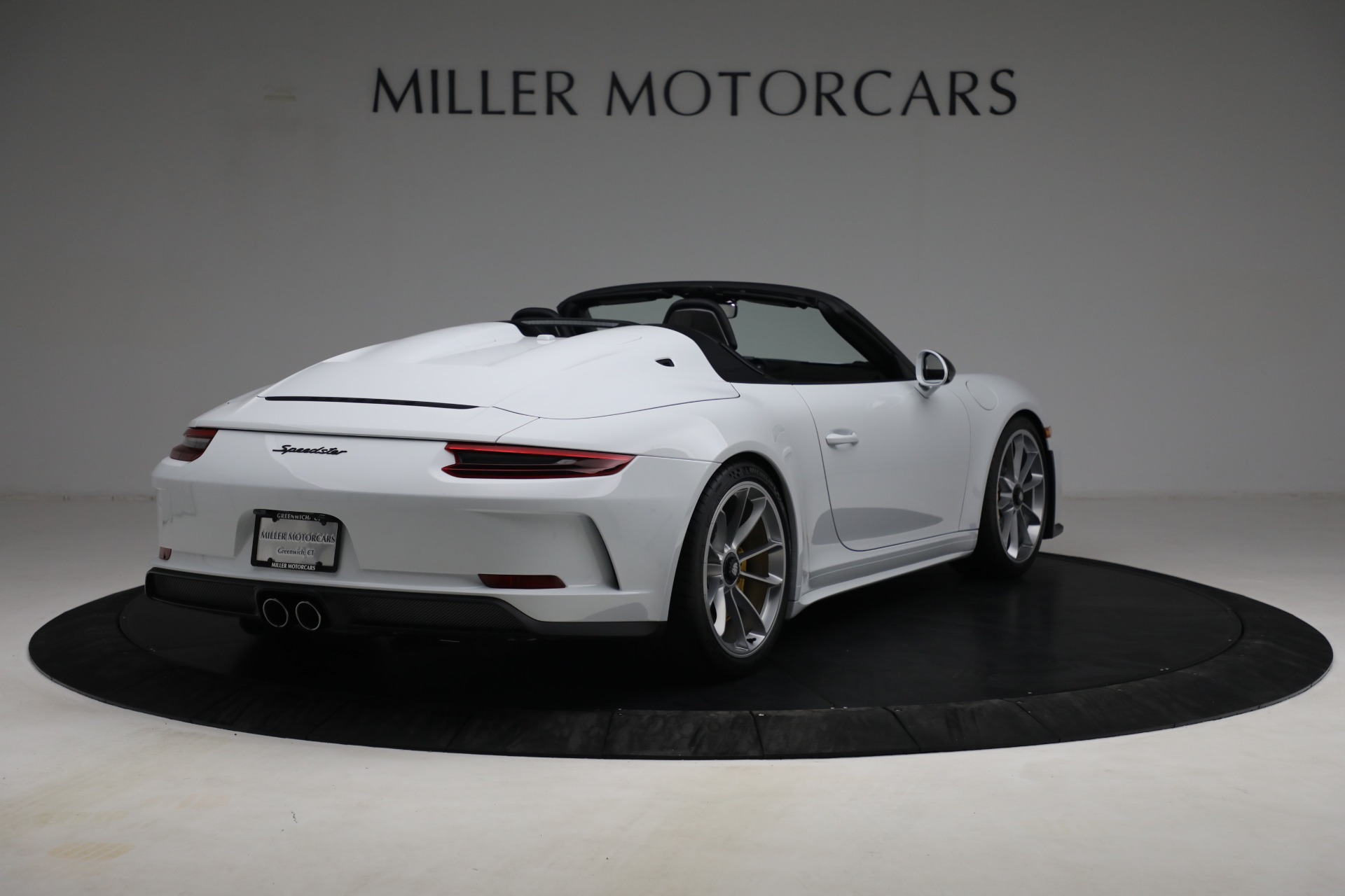 Used-2019-Porsche-911-Speedster