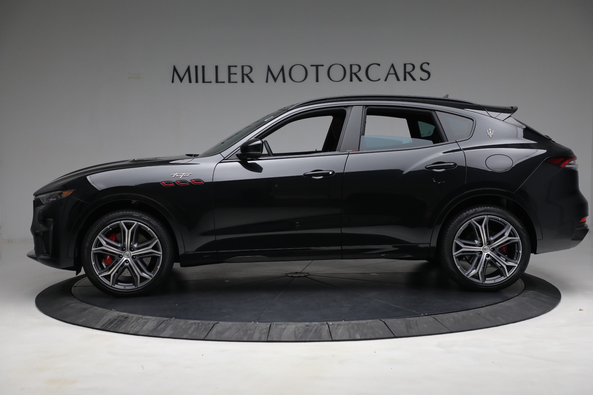 New-2022-Maserati-Levante-Trofeo