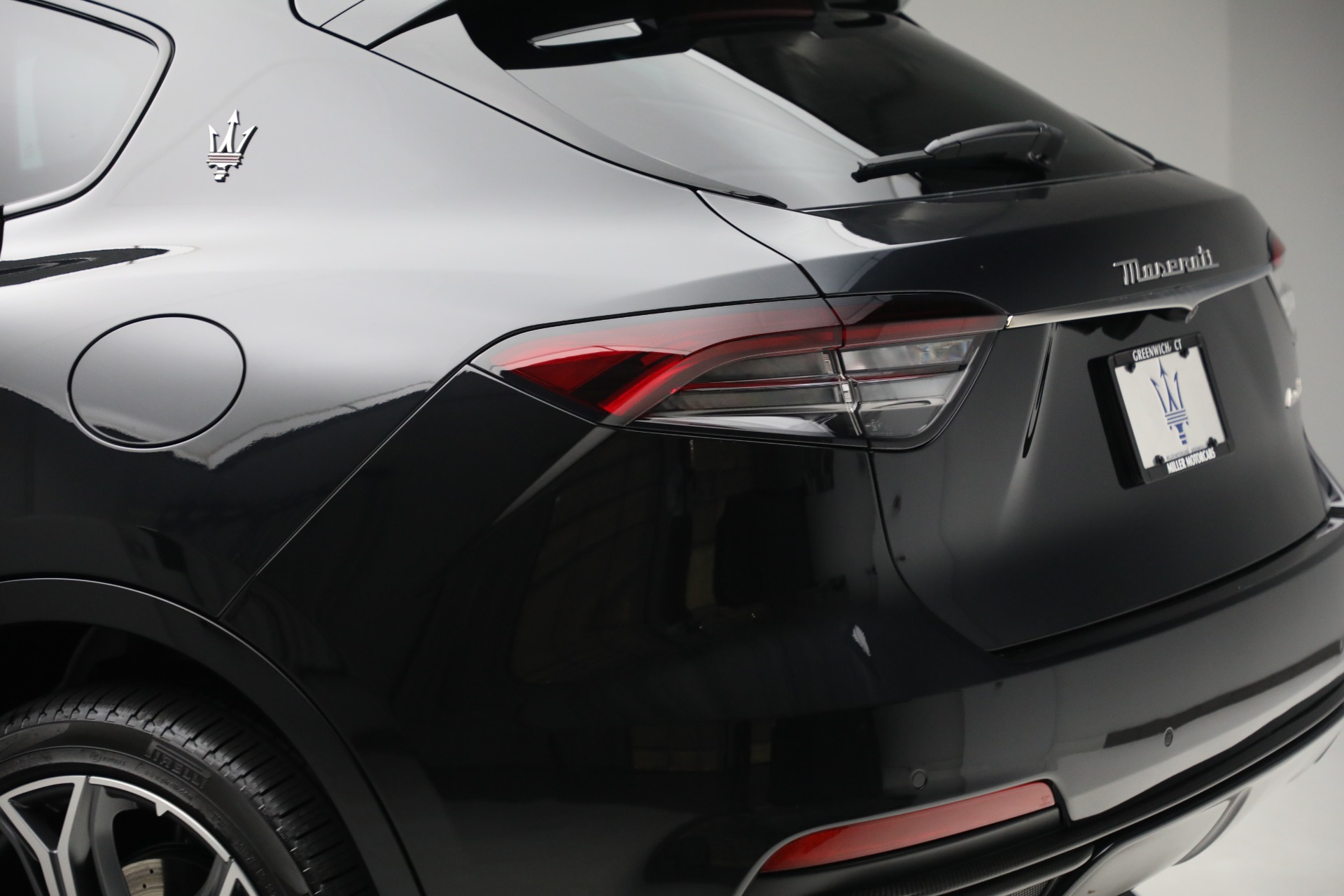 New-2022-Maserati-Levante-Trofeo