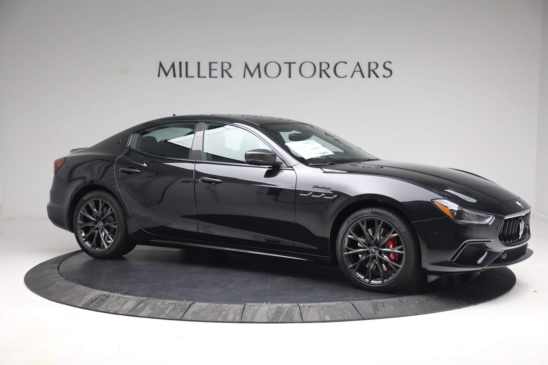 New-2022-Maserati-Ghibli-Modena-Q4