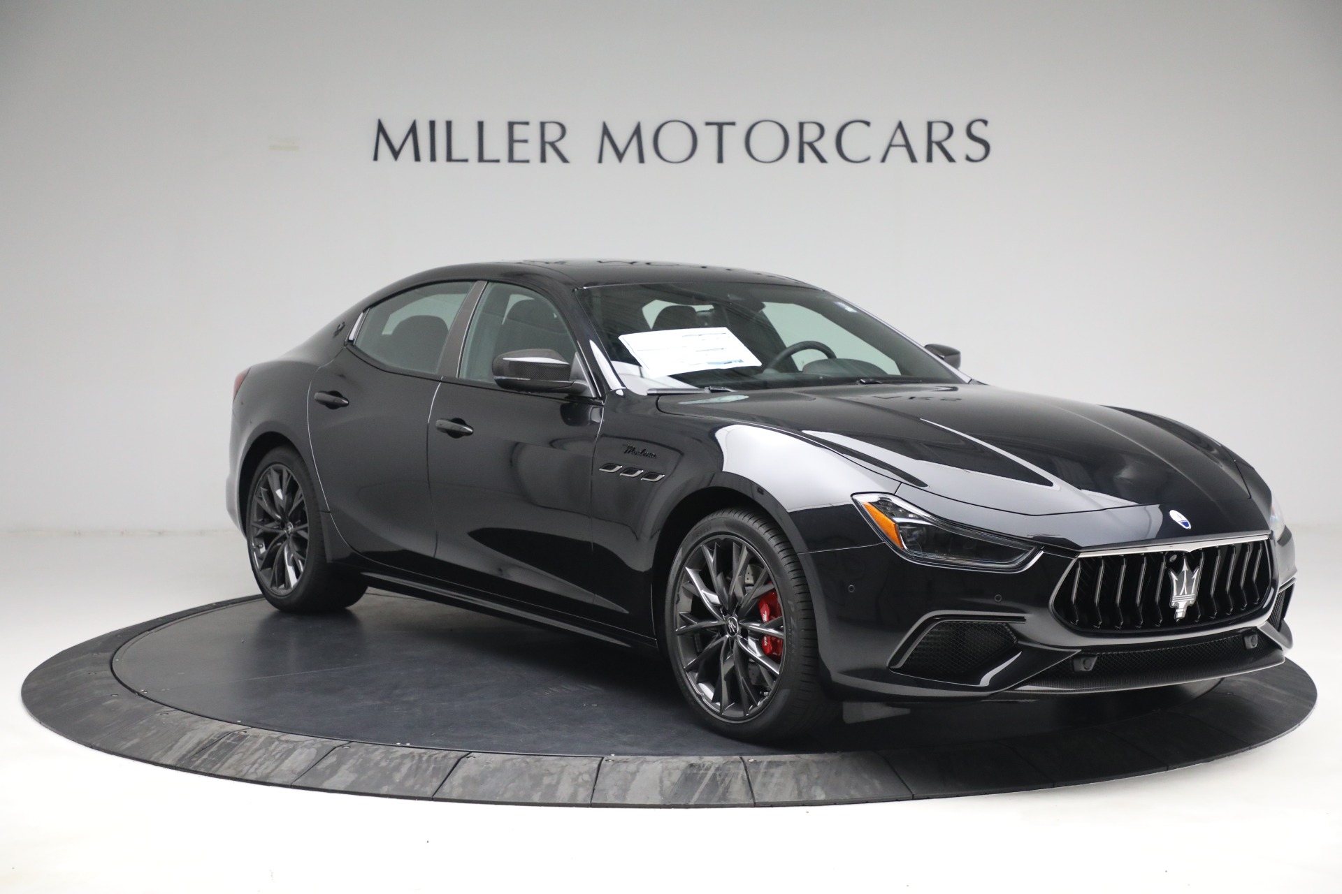 New-2022-Maserati-Ghibli-Modena-Q4