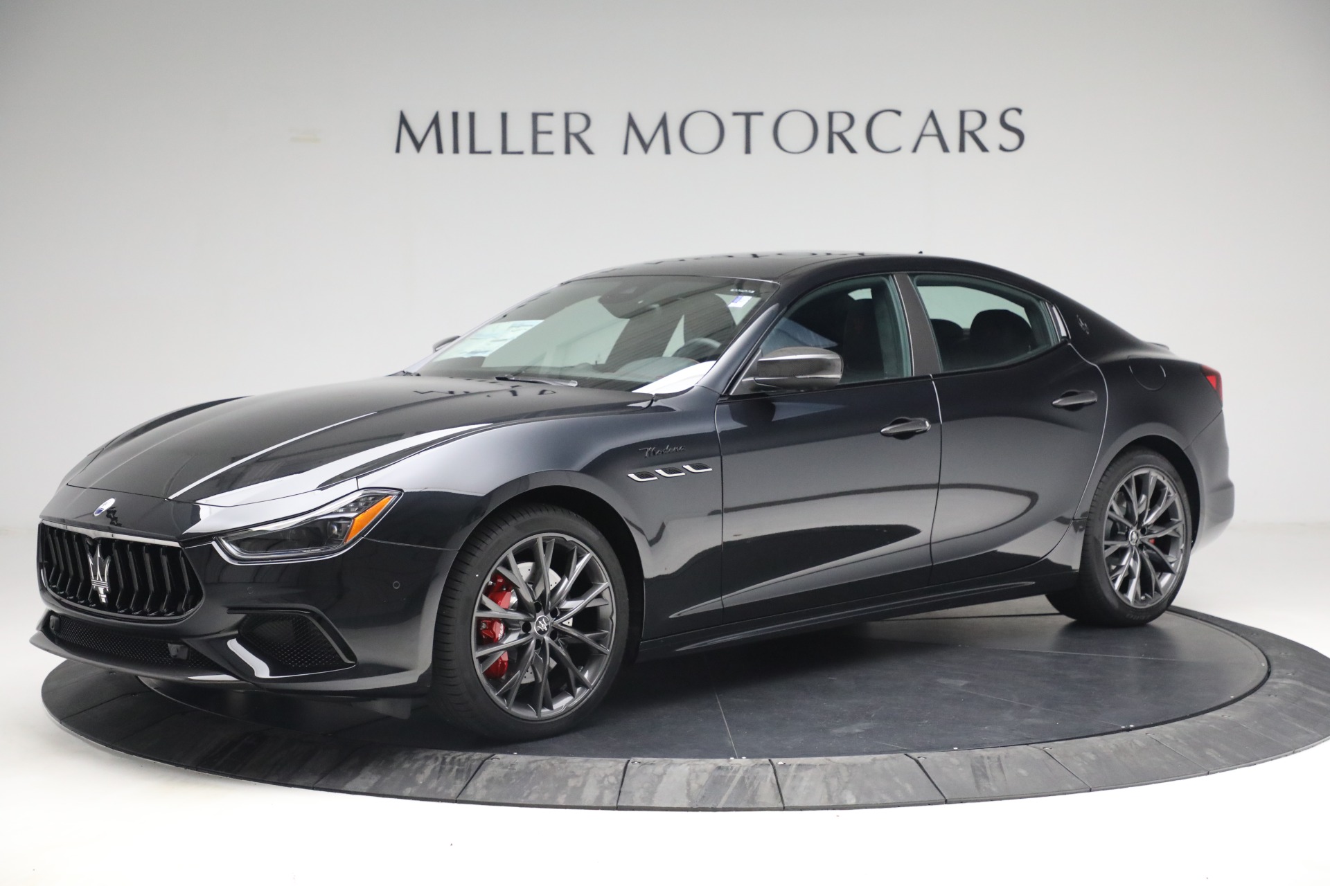 New-2022-Maserati-Ghibli-Modena-Q4