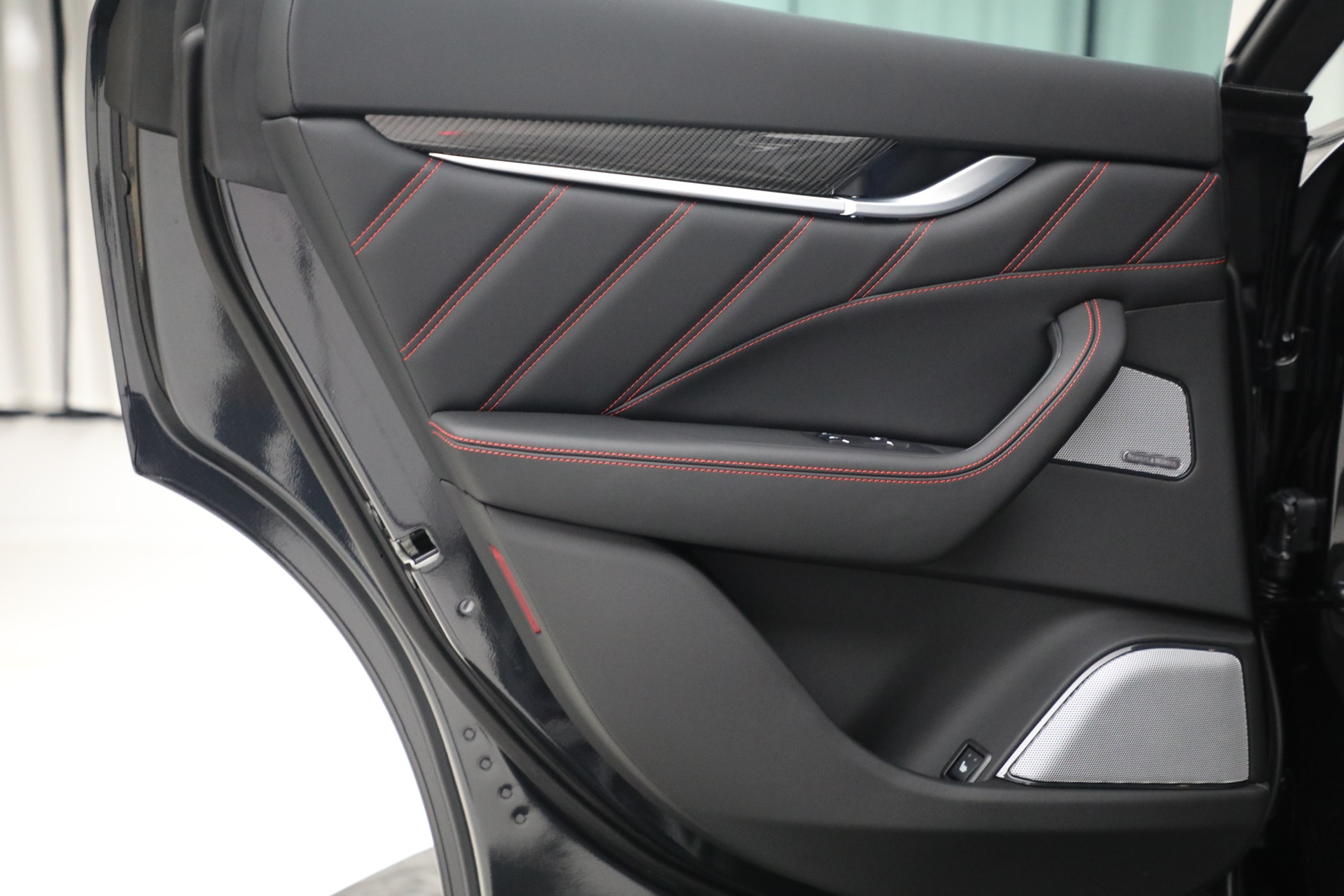 Used-2022-Maserati-Levante-Modena-GTS