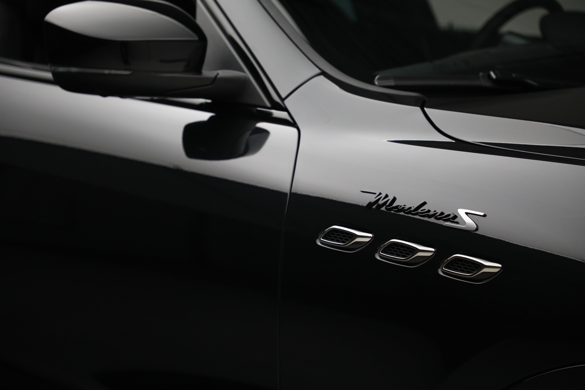 Used-2022-Maserati-Levante-Modena-GTS