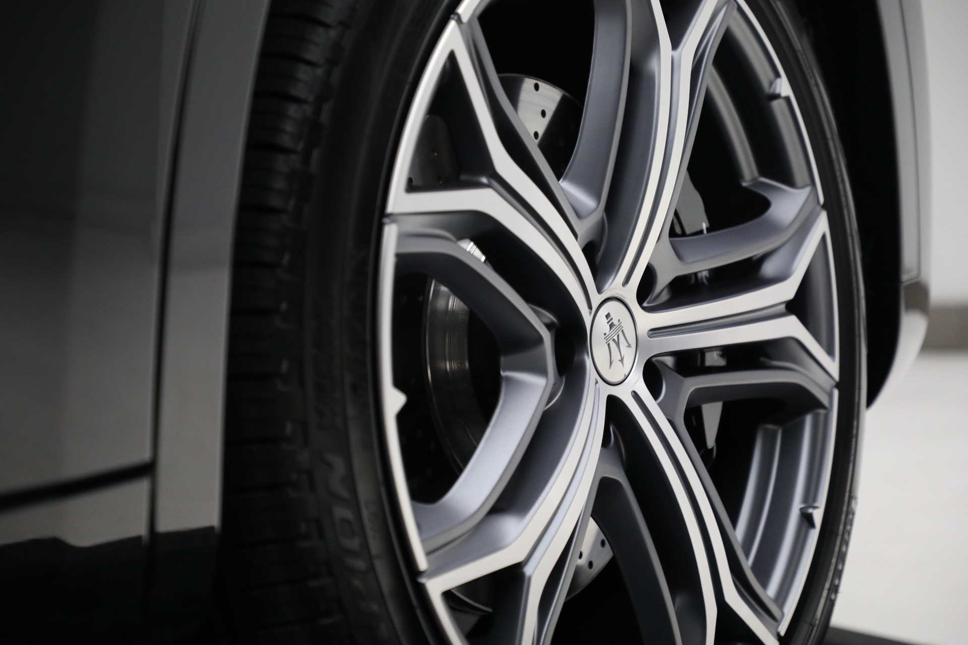 Used-2022-Maserati-Levante-Modena-GTS