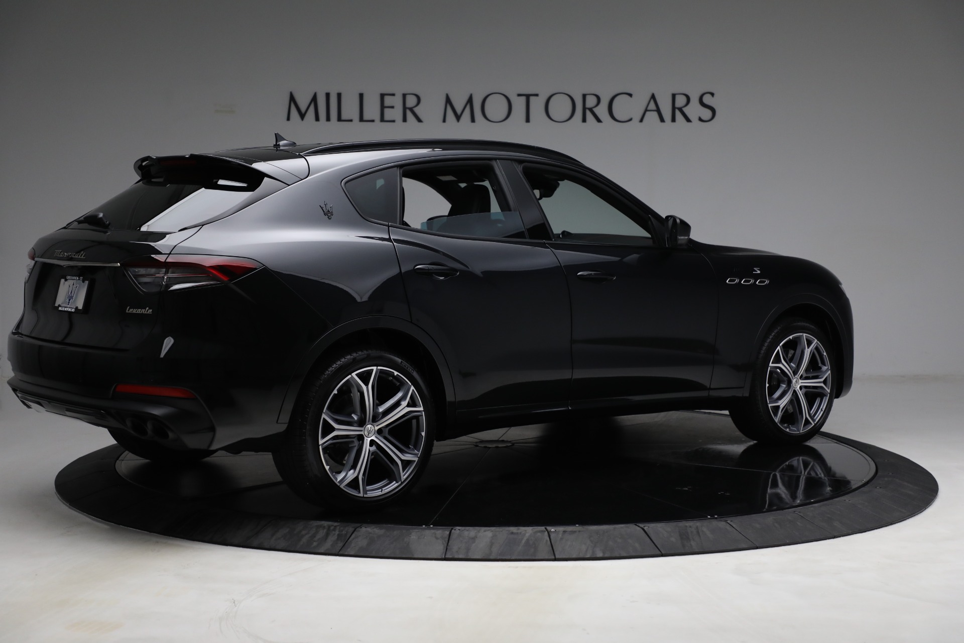 Used-2022-Maserati-Levante-Modena-GTS
