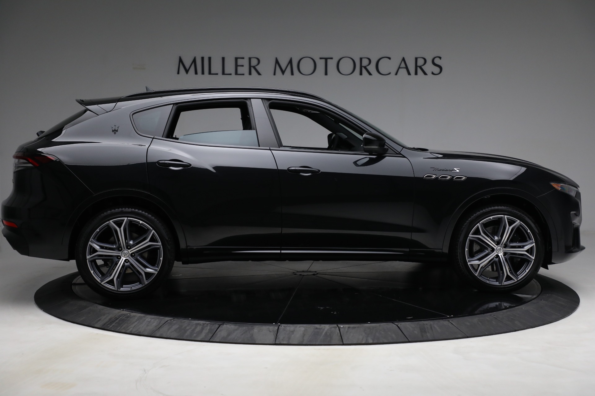 Used-2022-Maserati-Levante-Modena-GTS