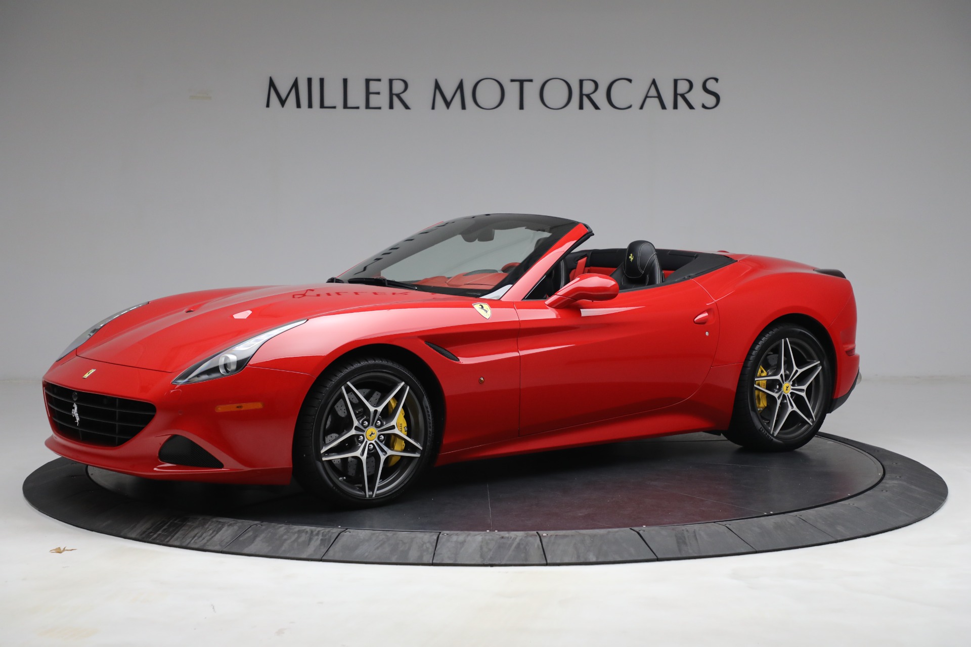 Used-2017-Ferrari-California-T