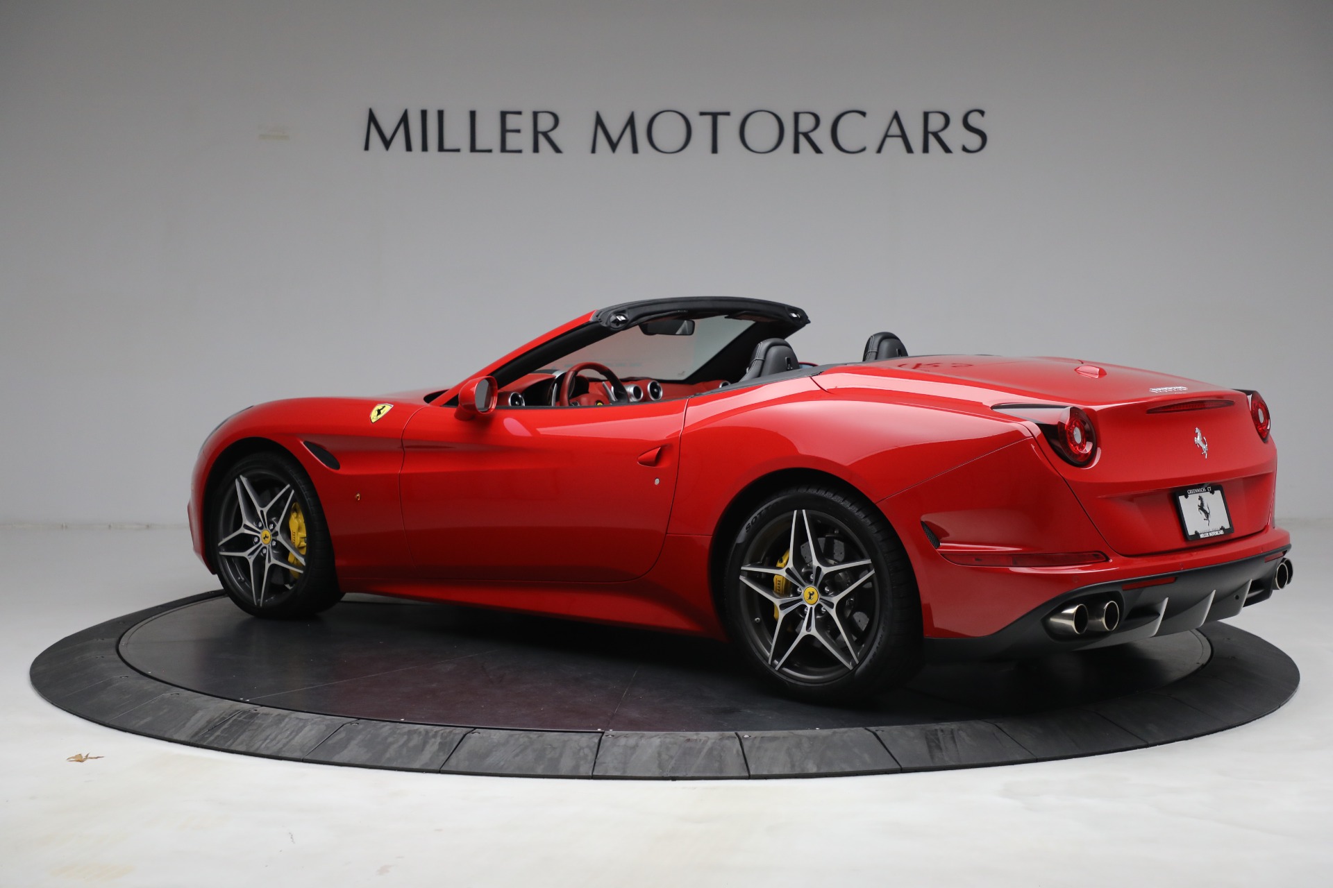 Used-2017-Ferrari-California-T