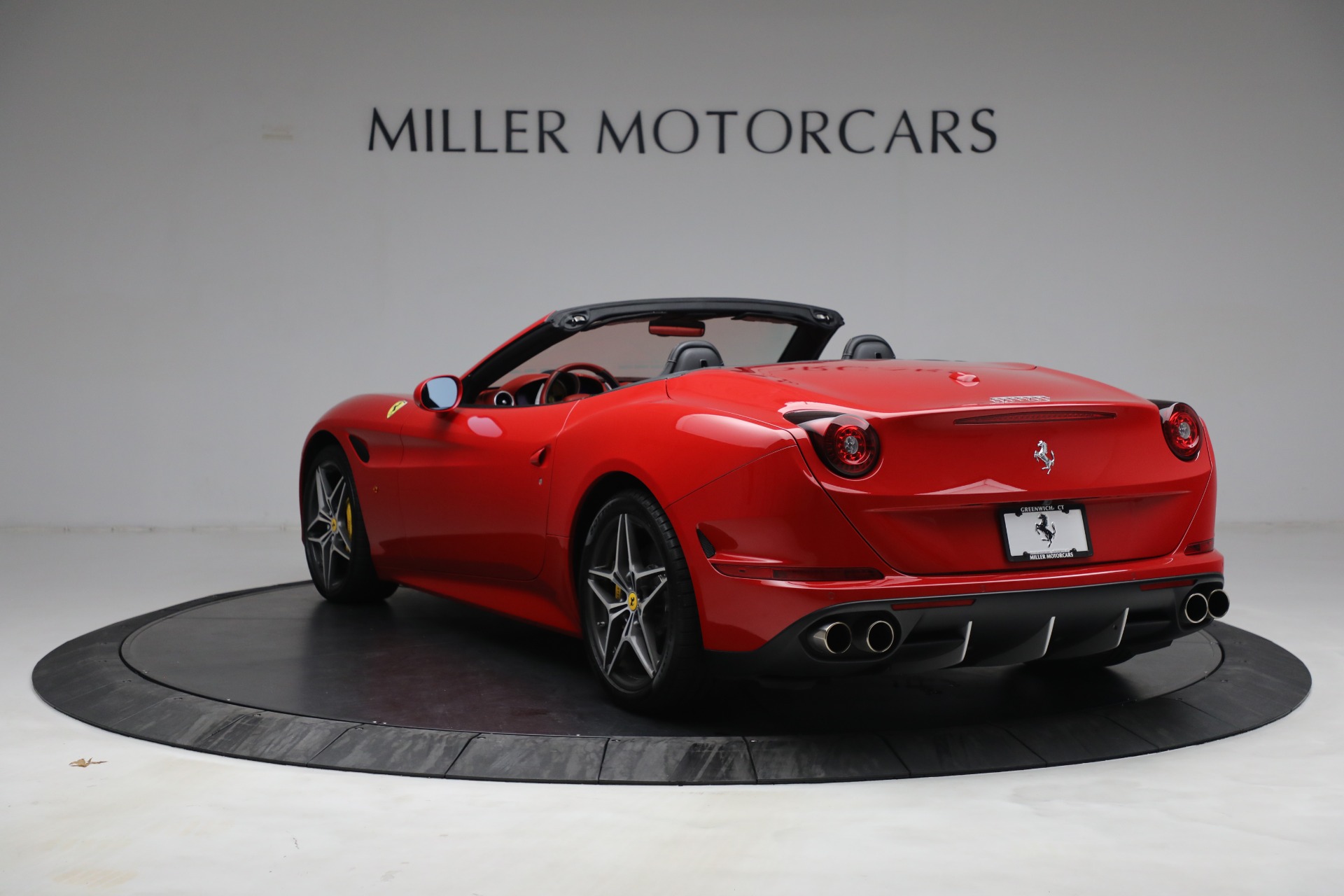 Used-2017-Ferrari-California-T