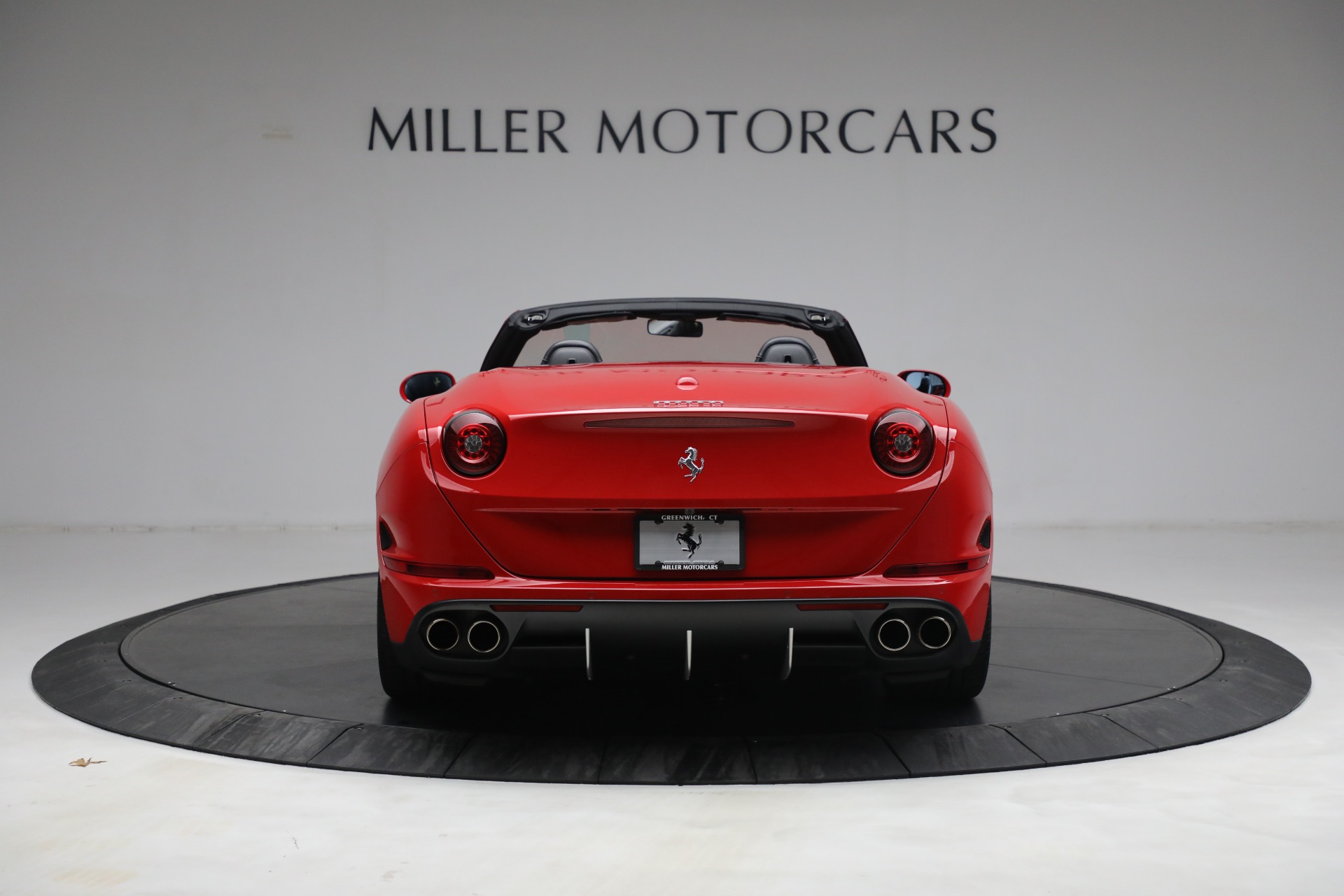 Used-2017-Ferrari-California-T