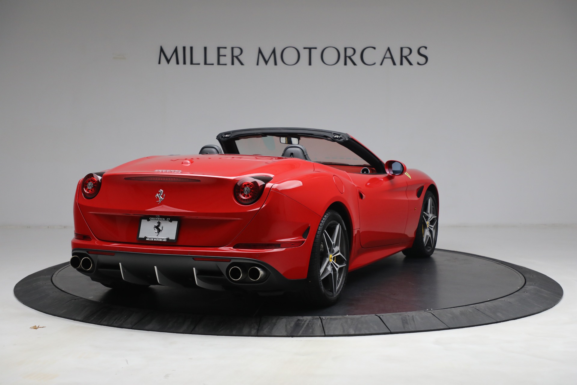 Used-2017-Ferrari-California-T
