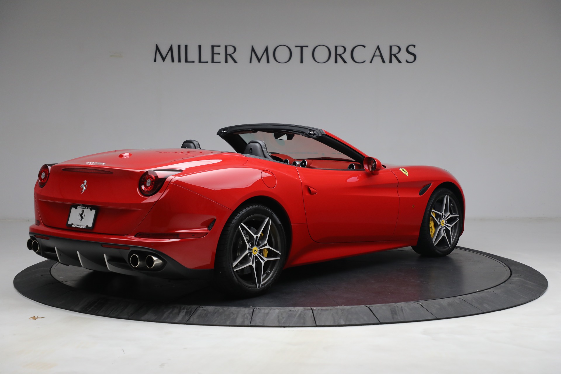 Used-2017-Ferrari-California-T