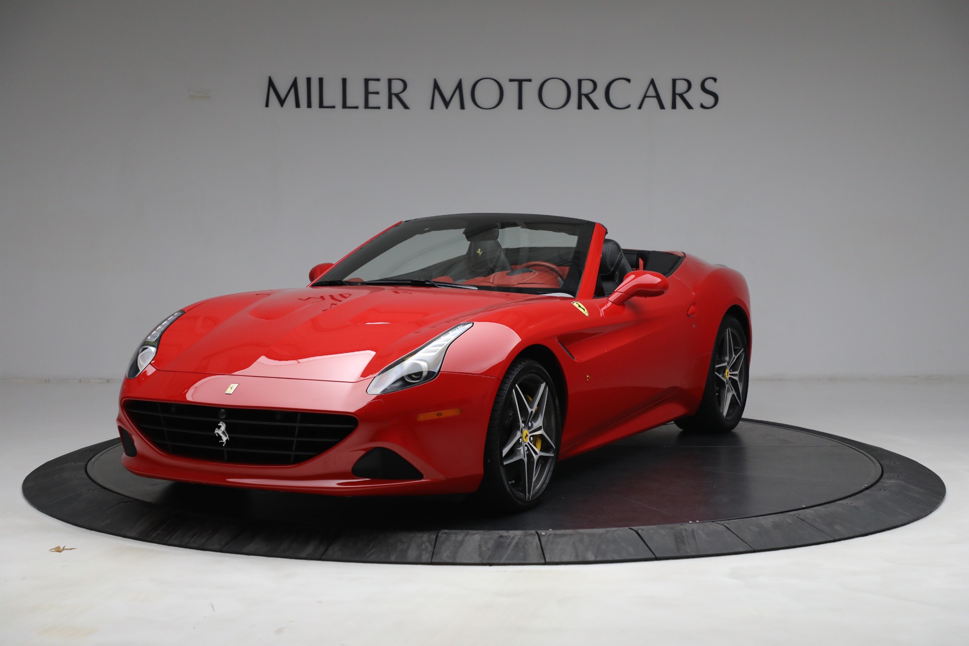 Used-2017-Ferrari-California-T