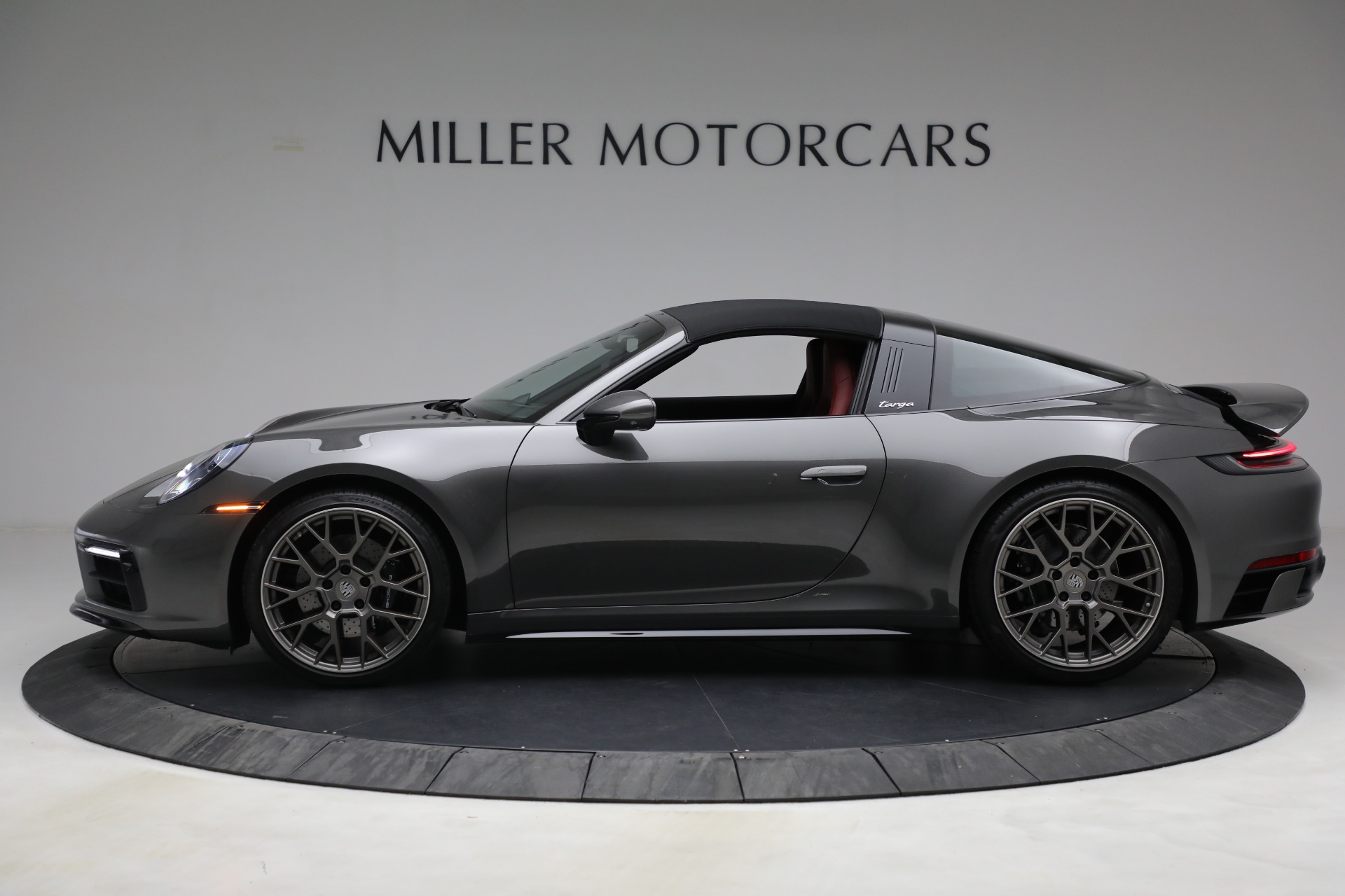 Used-2021-Porsche-911-Targa-4S