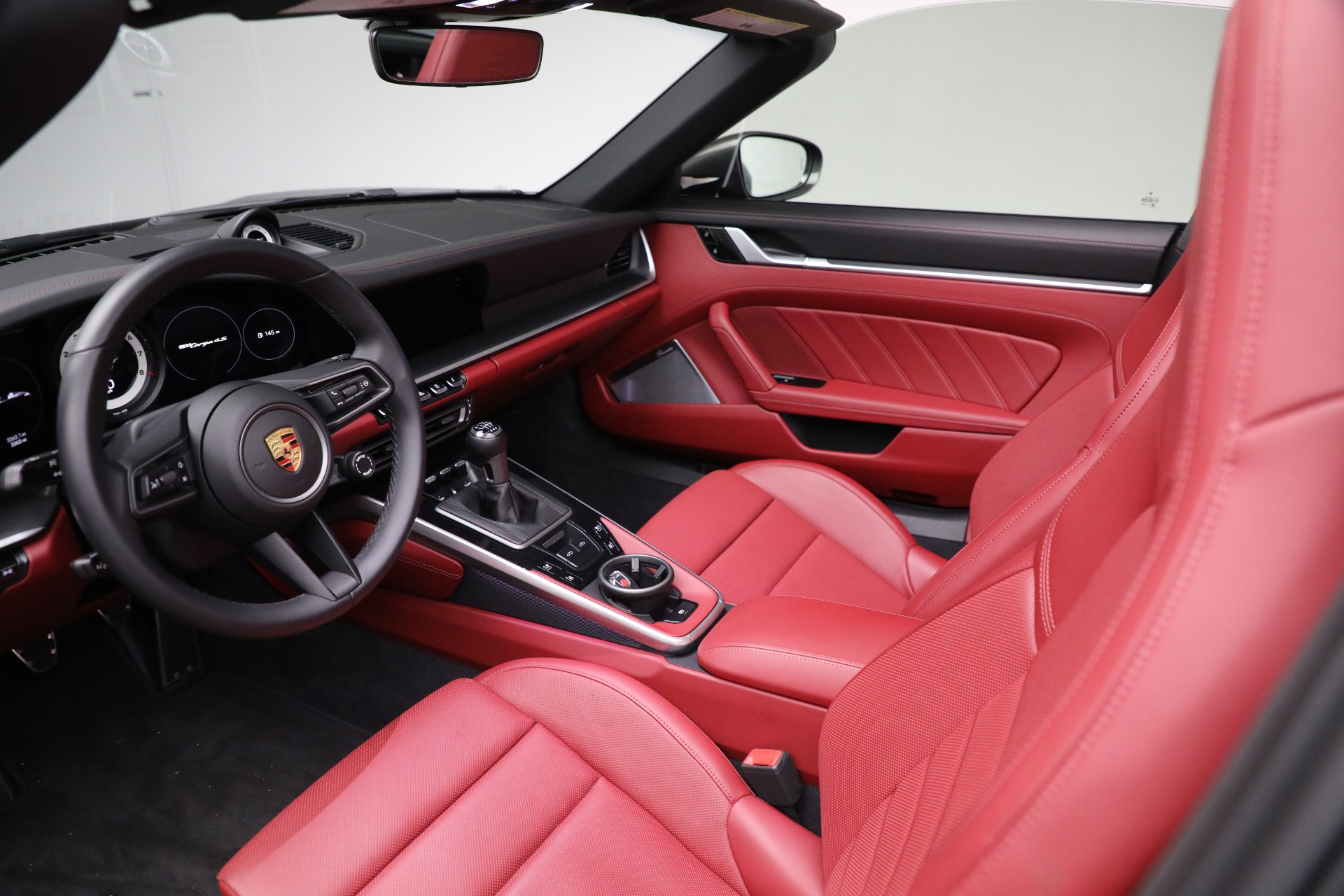 Used-2021-Porsche-911-Targa-4S