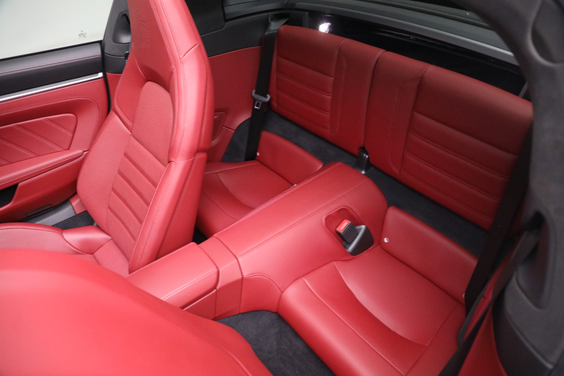 Used-2021-Porsche-911-Targa-4S