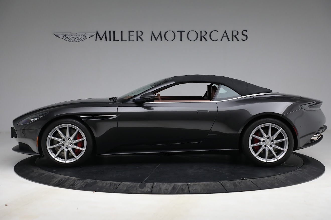 Used-2019-Aston-Martin-DB11-Volante