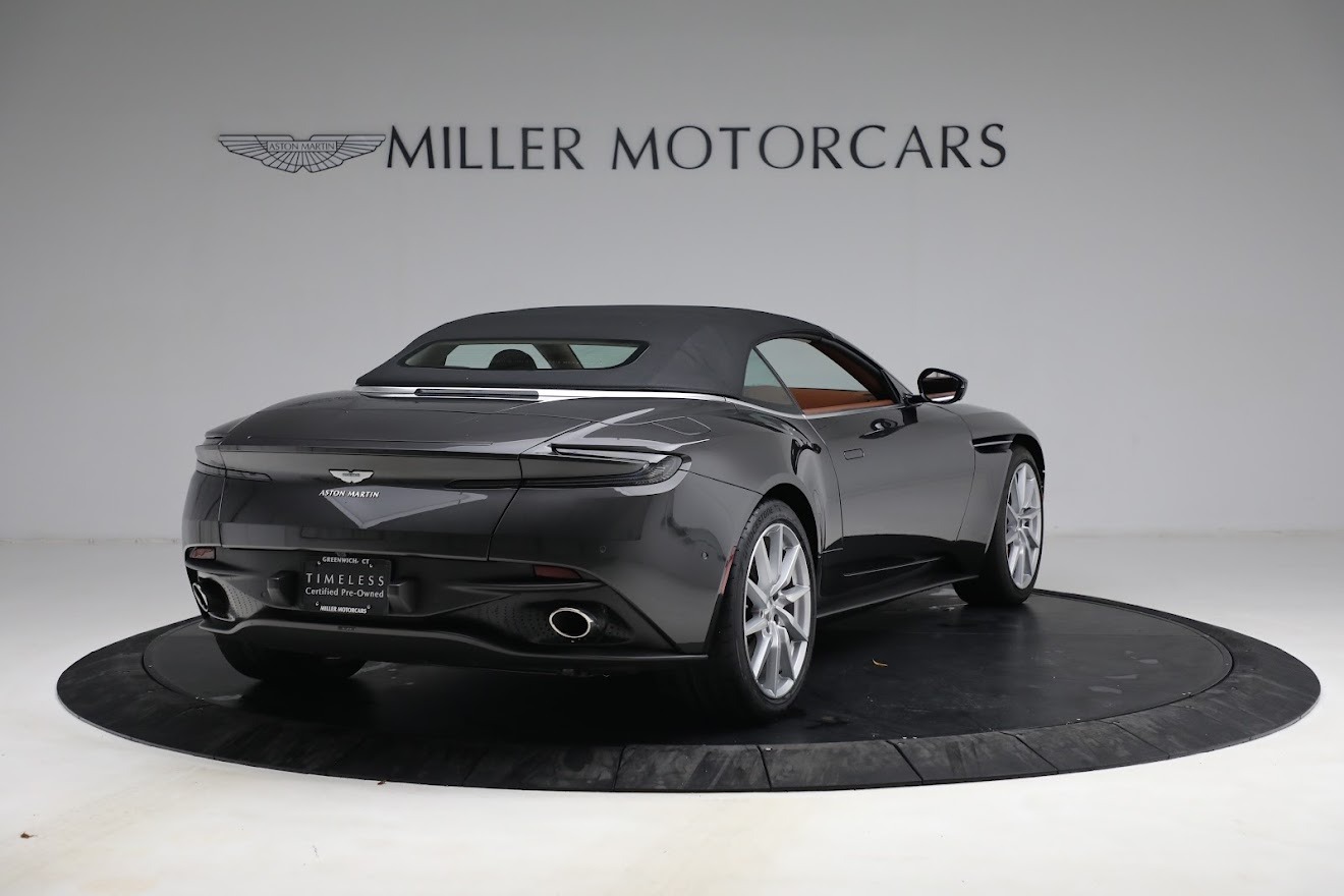 Used-2019-Aston-Martin-DB11-Volante