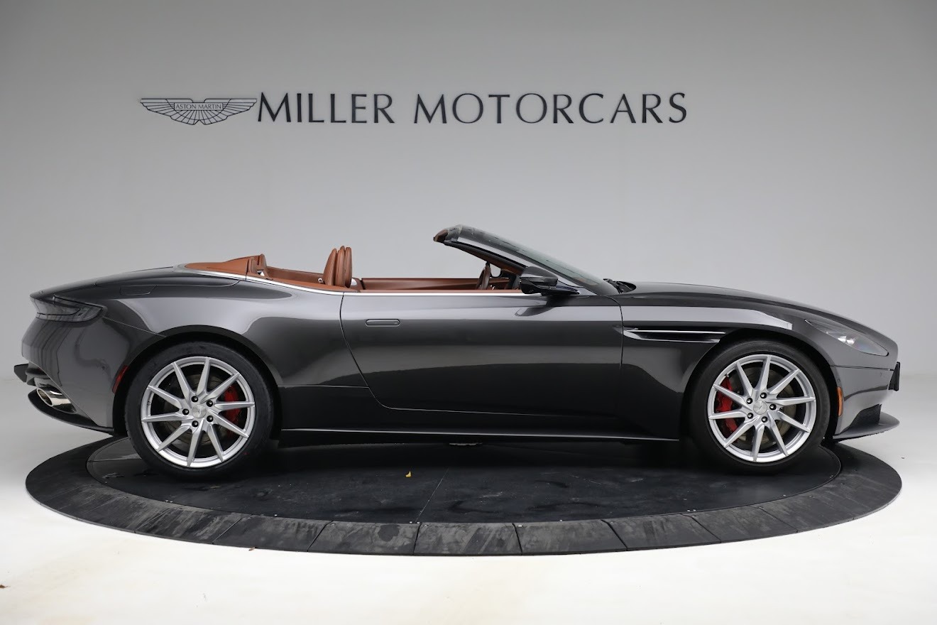 Used-2019-Aston-Martin-DB11-Volante
