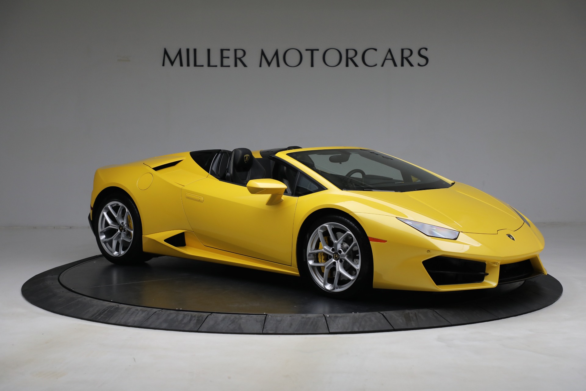 Used-2017-Lamborghini-Huracan-LP-580-2-Spyder