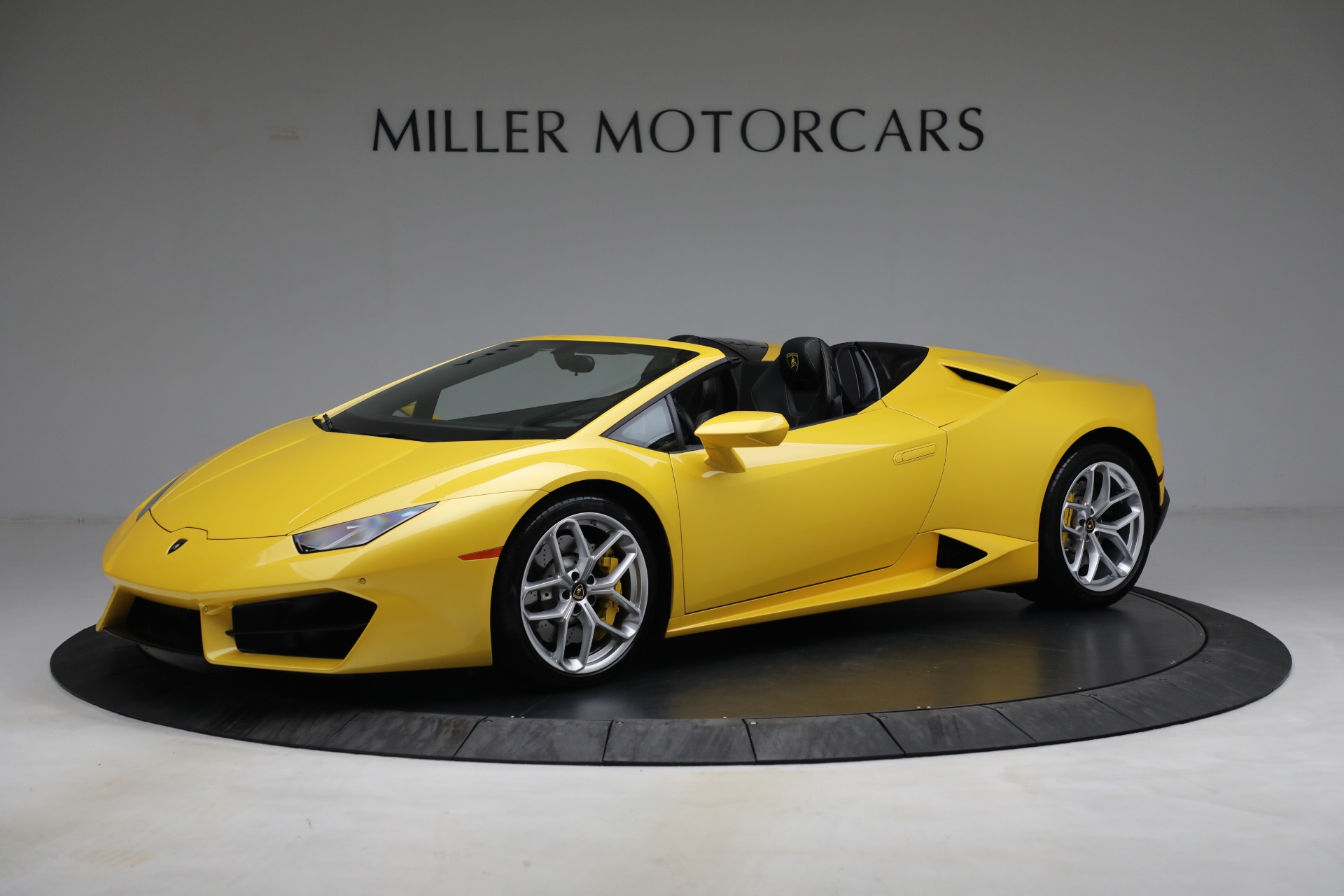 Used-2017-Lamborghini-Huracan-LP-580-2-Spyder