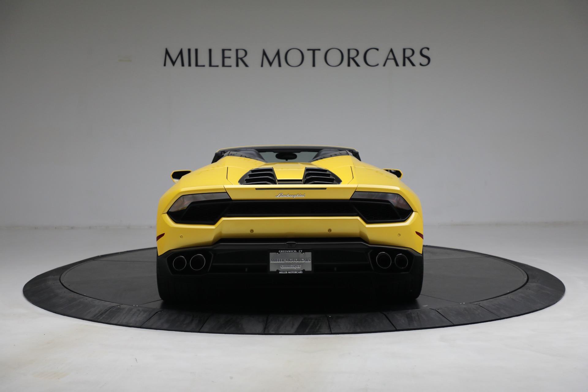 Used-2017-Lamborghini-Huracan-LP-580-2-Spyder