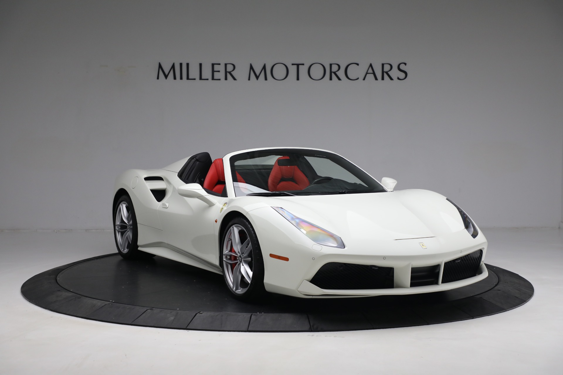 Used-2018-Ferrari-488-Spider