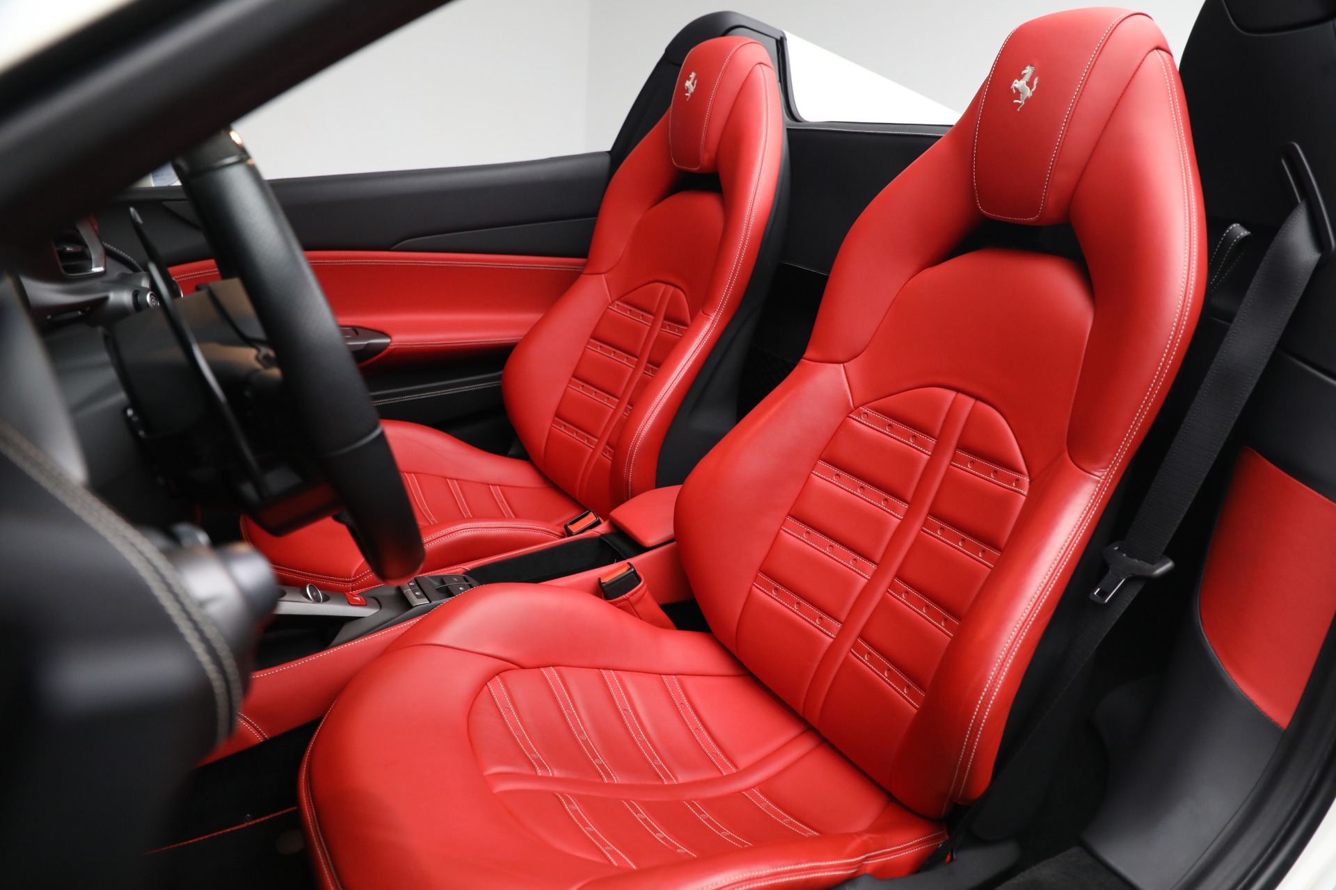 Used-2018-Ferrari-488-Spider