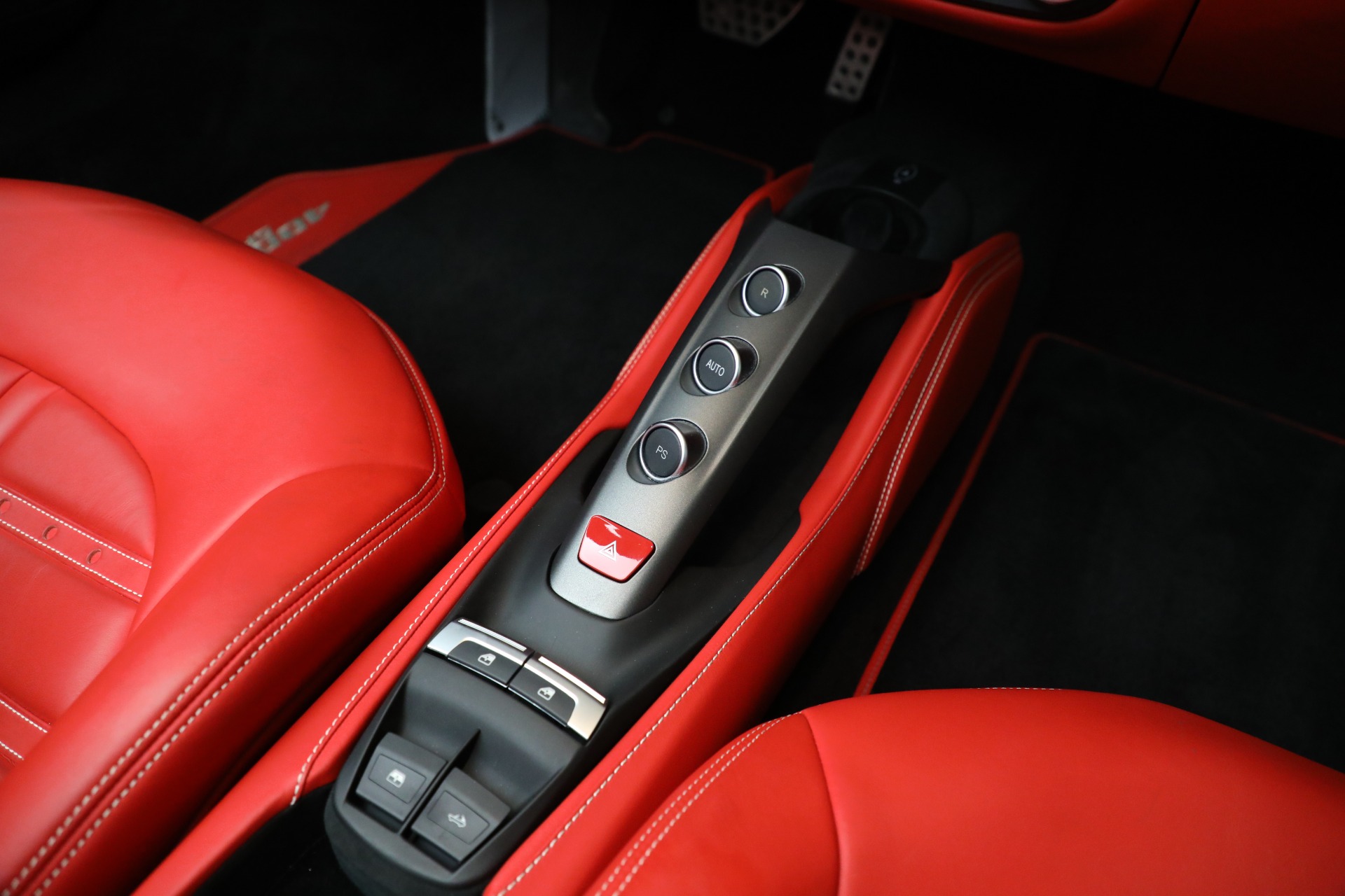 Used-2018-Ferrari-488-Spider