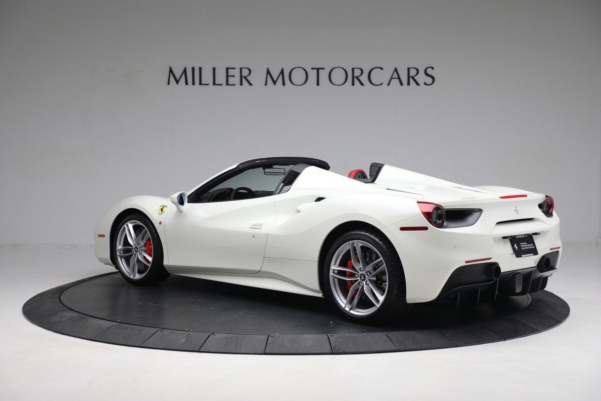 Used-2018-Ferrari-488-Spider