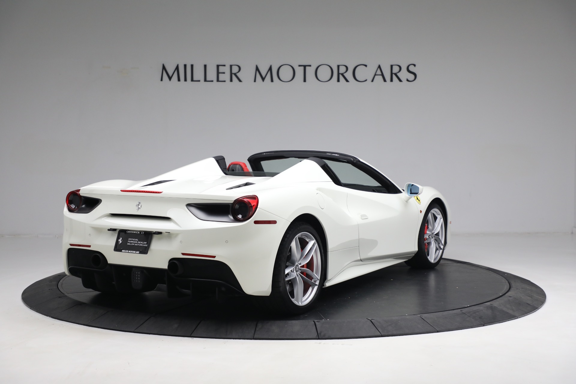 Used-2018-Ferrari-488-Spider