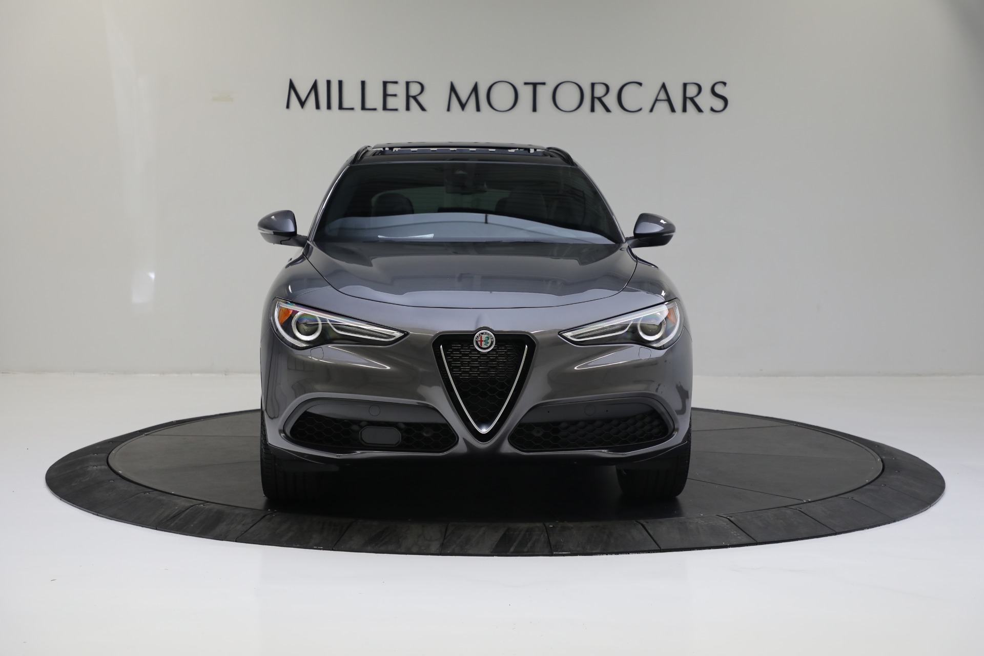 New-2022-Alfa-Romeo-Stelvio-Ti