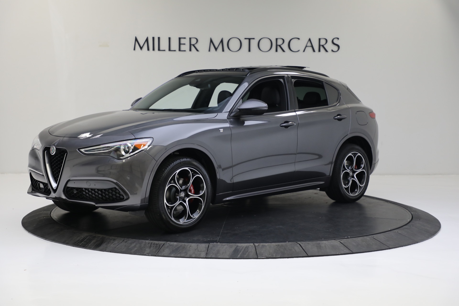 New-2022-Alfa-Romeo-Stelvio-Ti