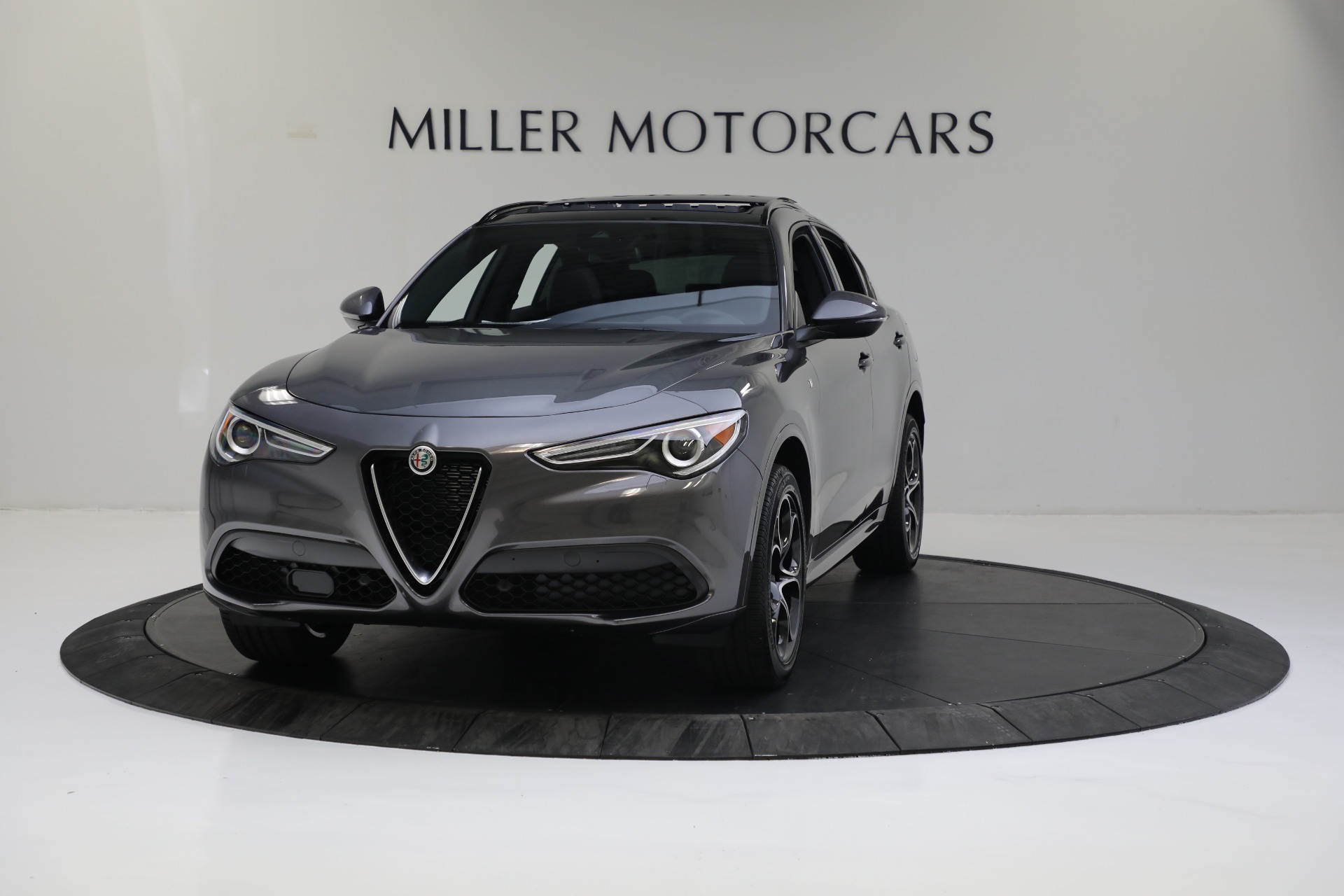 New-2022-Alfa-Romeo-Stelvio-Ti