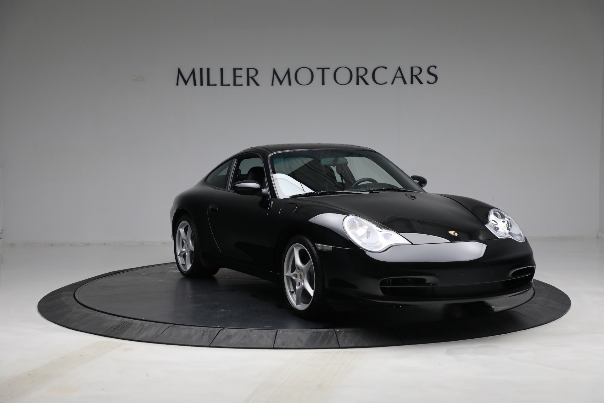 Used-2004-Porsche-911-Carrera