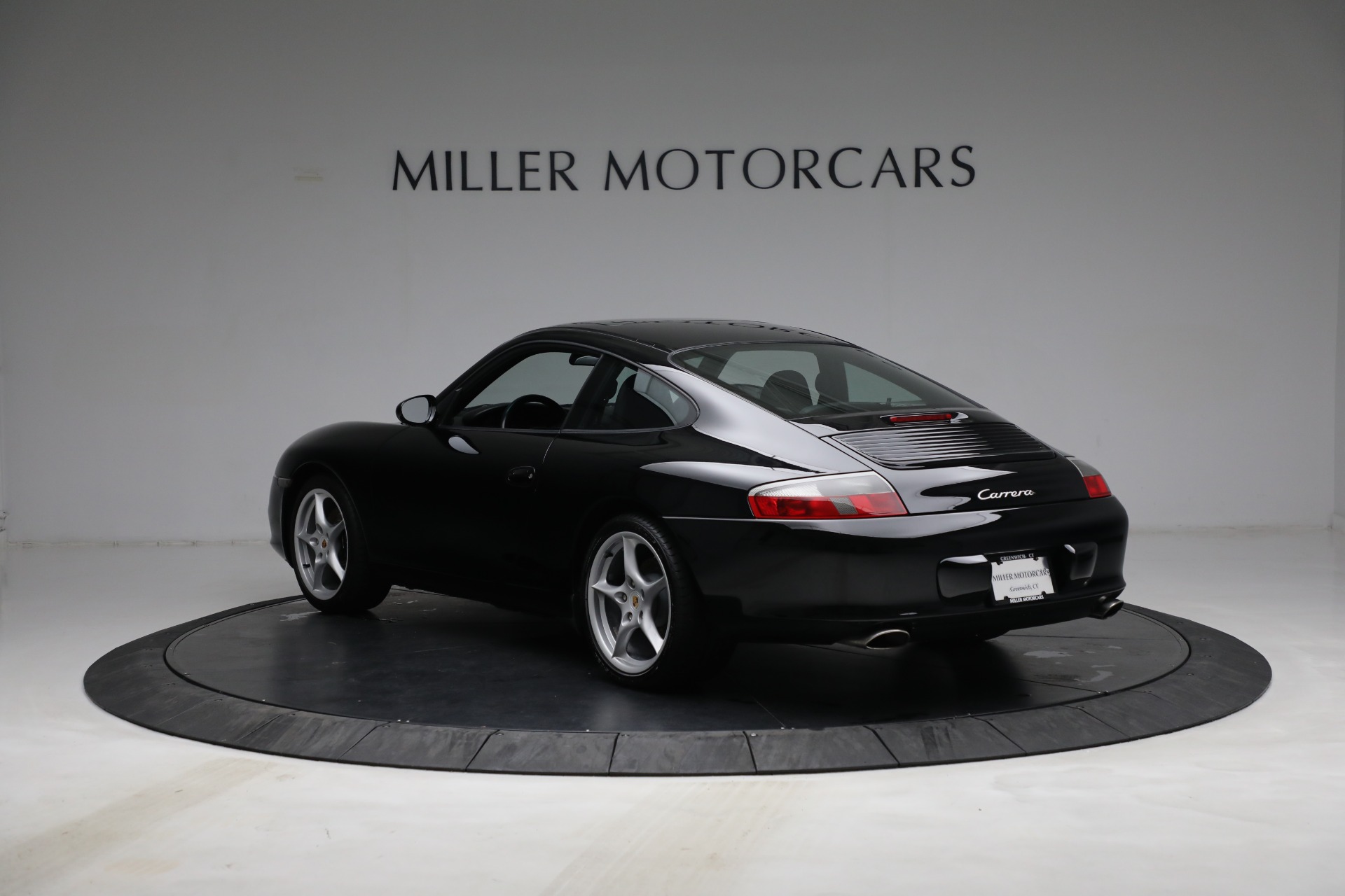 Used-2004-Porsche-911-Carrera