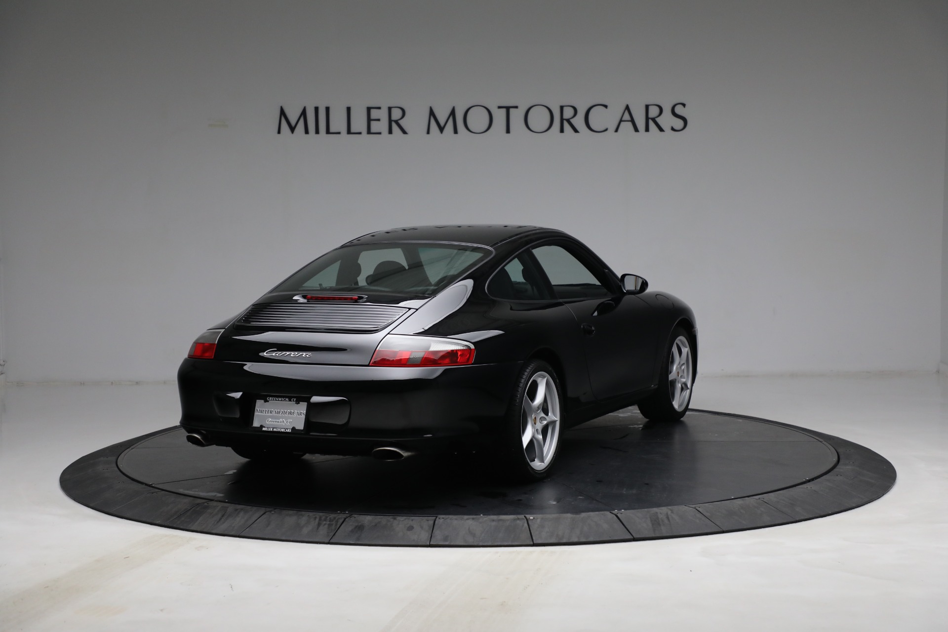 Used-2004-Porsche-911-Carrera